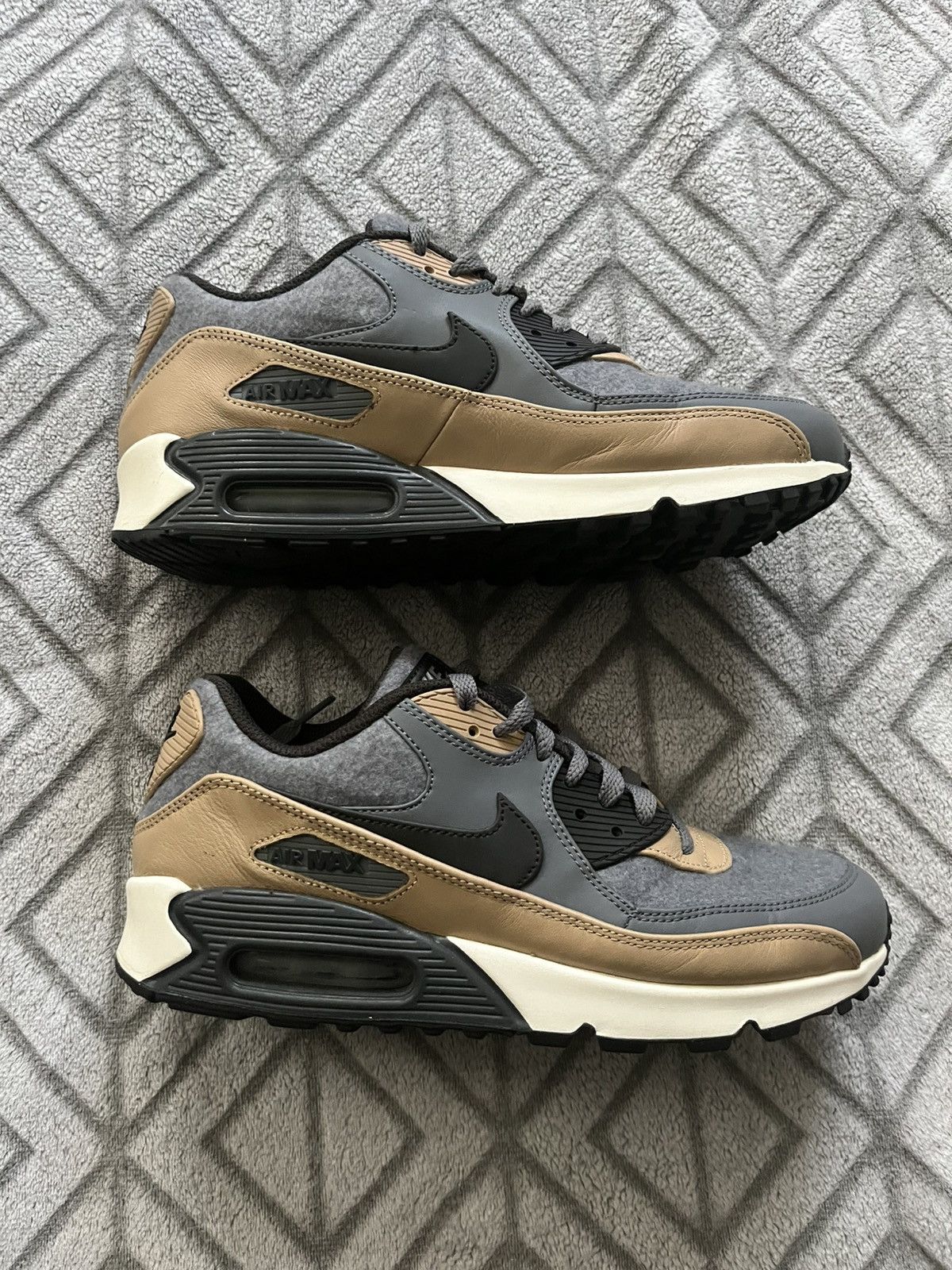 Nike Nike Air Max Size US 9 / EU 42 - 6 Thumbnail