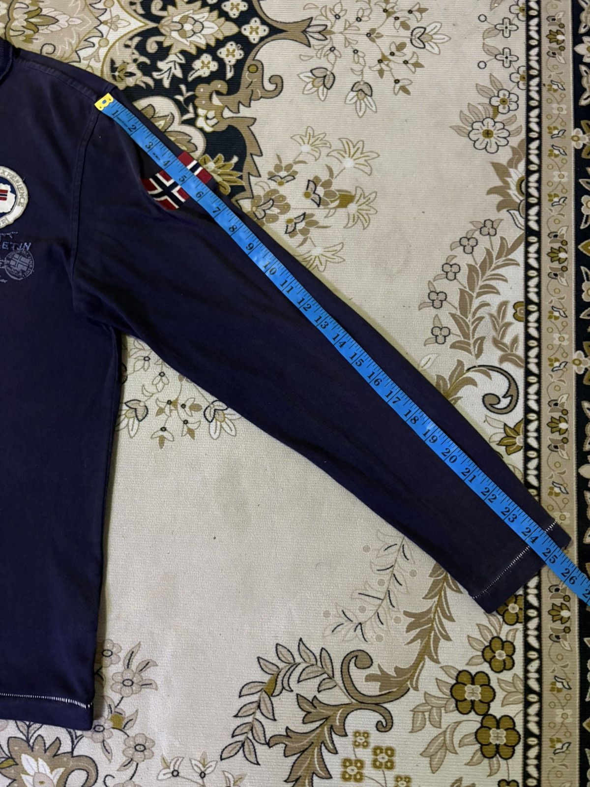 Designer × Japanese Brand × Napapijri Vintage Napapijri Patches Long Sleeve T-Shirt Size US M / EU 48-50 / 2 - 11 Thumbnail