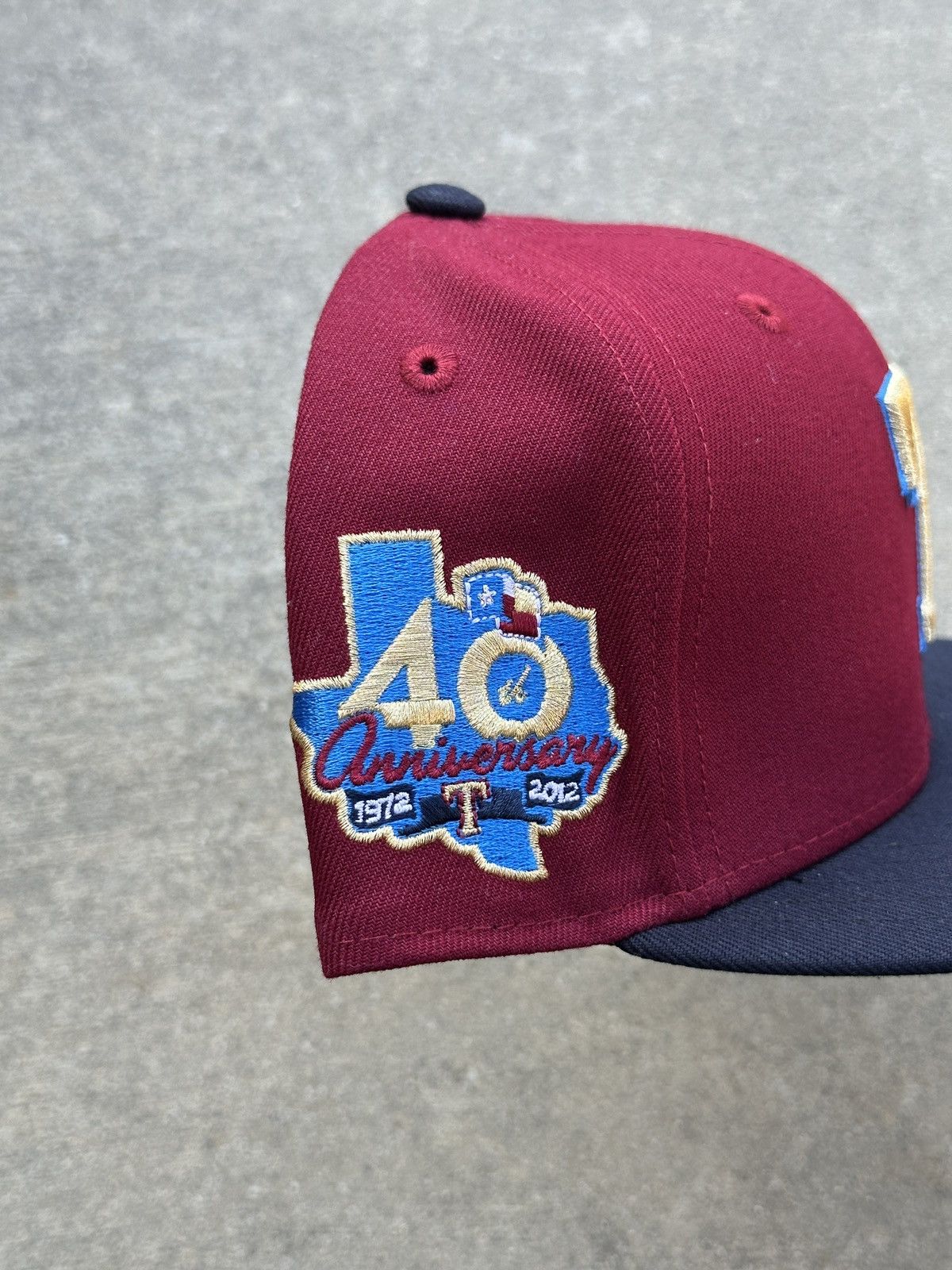 MLB × New Era Texas Rangers Two Tone Fitted Hat 7 1/4 95 North Size ONE SIZE - 2 Thumbnail