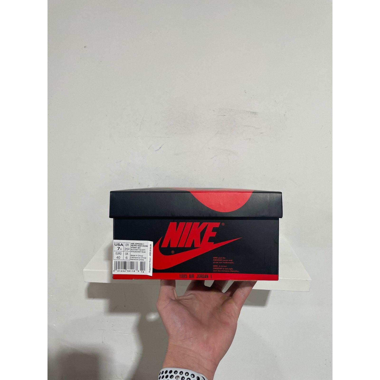 Nike NIKE JORDAN 1 HIGH BRED BANNED 2016 SIZE 7Y NEW Size US 7 / EU 40 - 8 Thumbnail