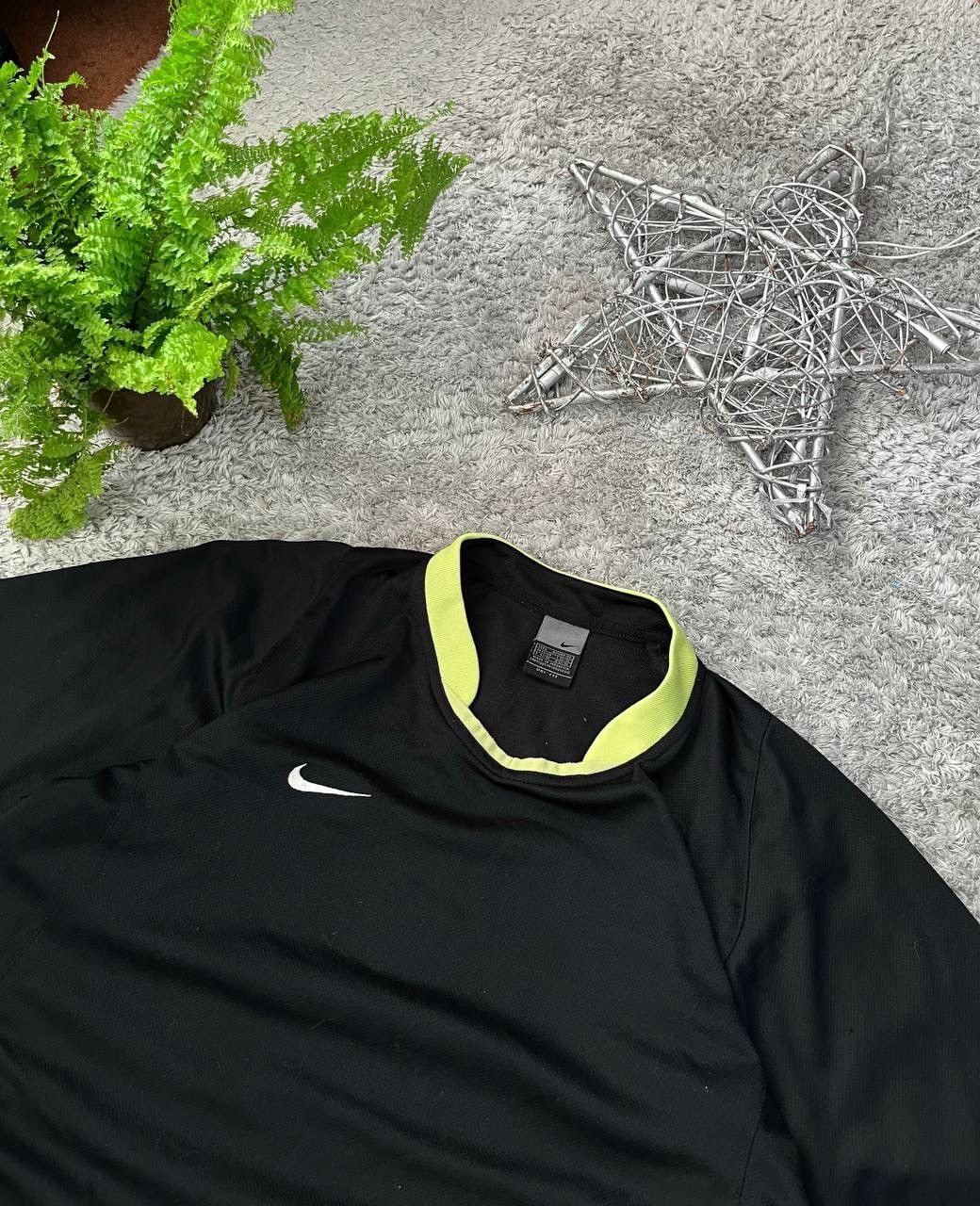 Nike × Vintage 00s Nike T-Shirt Vintage Streetwear Logo Swoosh Rare Size US L / EU 52-54 / 3 - 4 Thumbnail