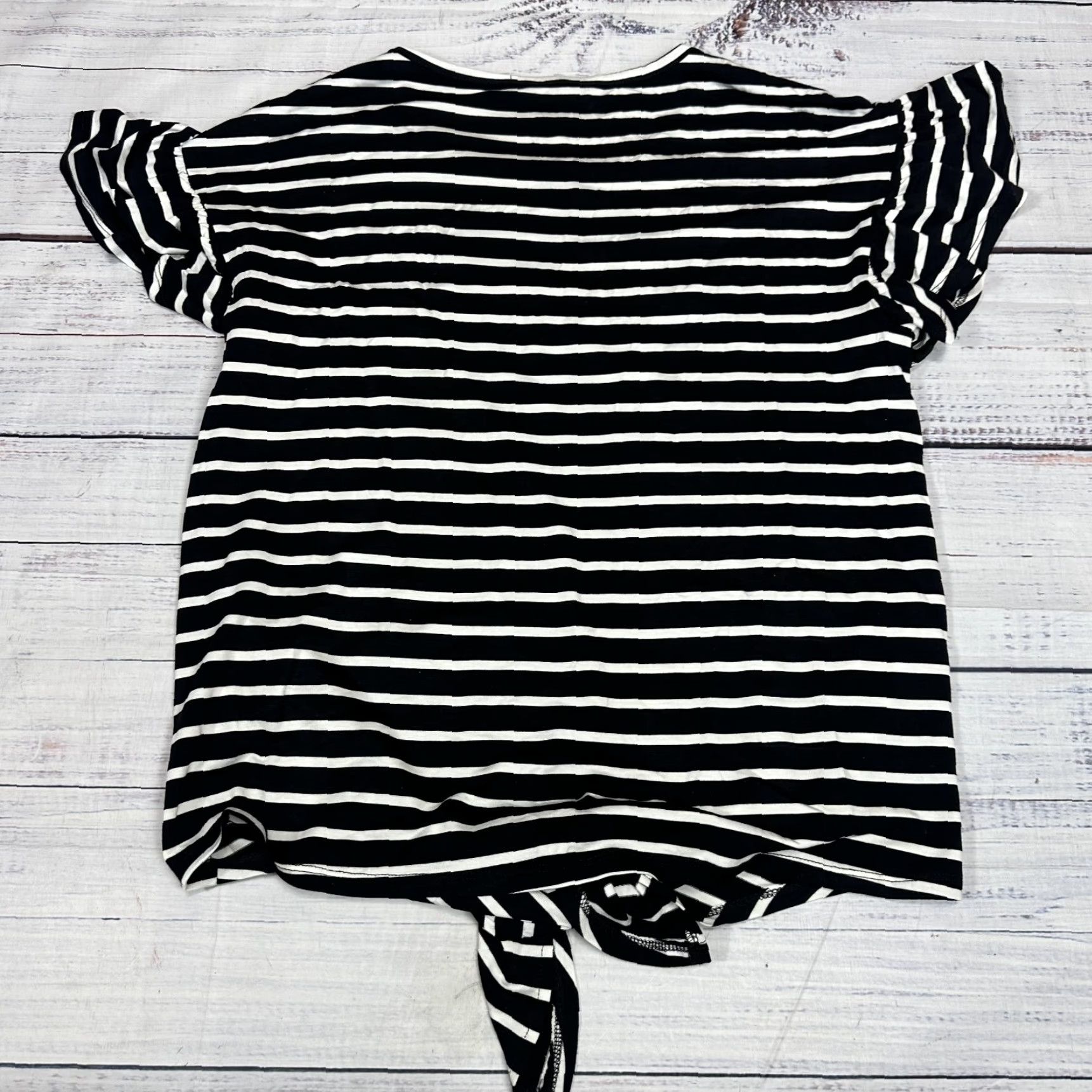 Vintage Cable & Gauge Women's Top Shirt Black White M Striped Flutter Sleeve Knot Front Size M / US 6-8 / IT 42-44 - 3 Thumbnail