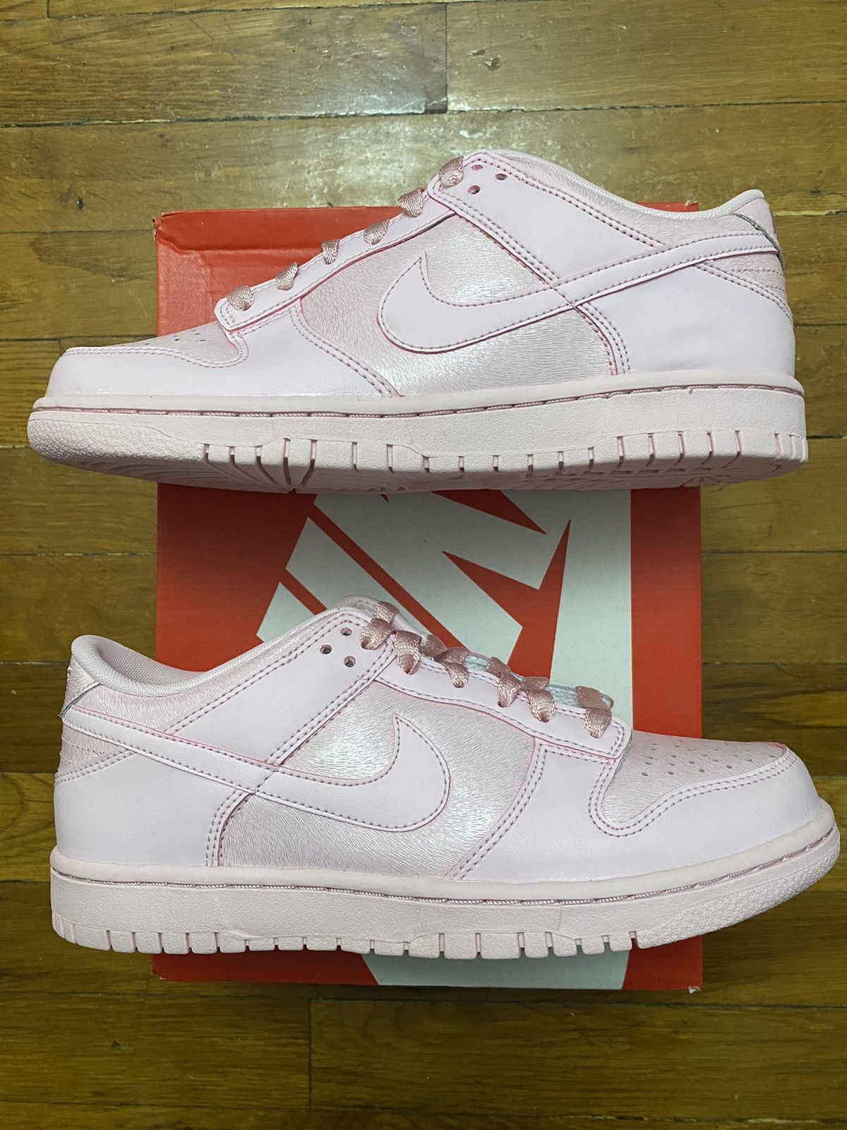Nike Size 6Y / 7.5W - Nike Dunk Low Triple Pink GS Size US 7.5 / IT 37.5 - 2 Thumbnail