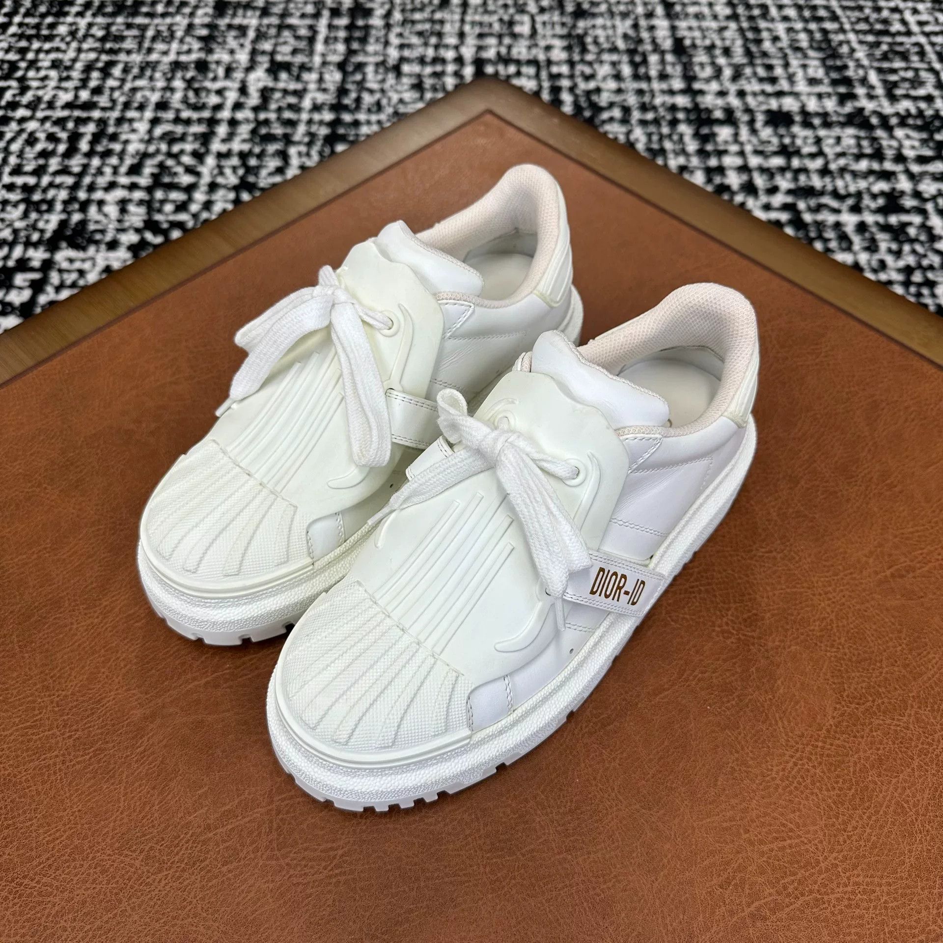 Dior Dior White Lowtop Sneakers it_36-5 Women Size US 6.5 / IT 36.5 - 1 Thumbnail