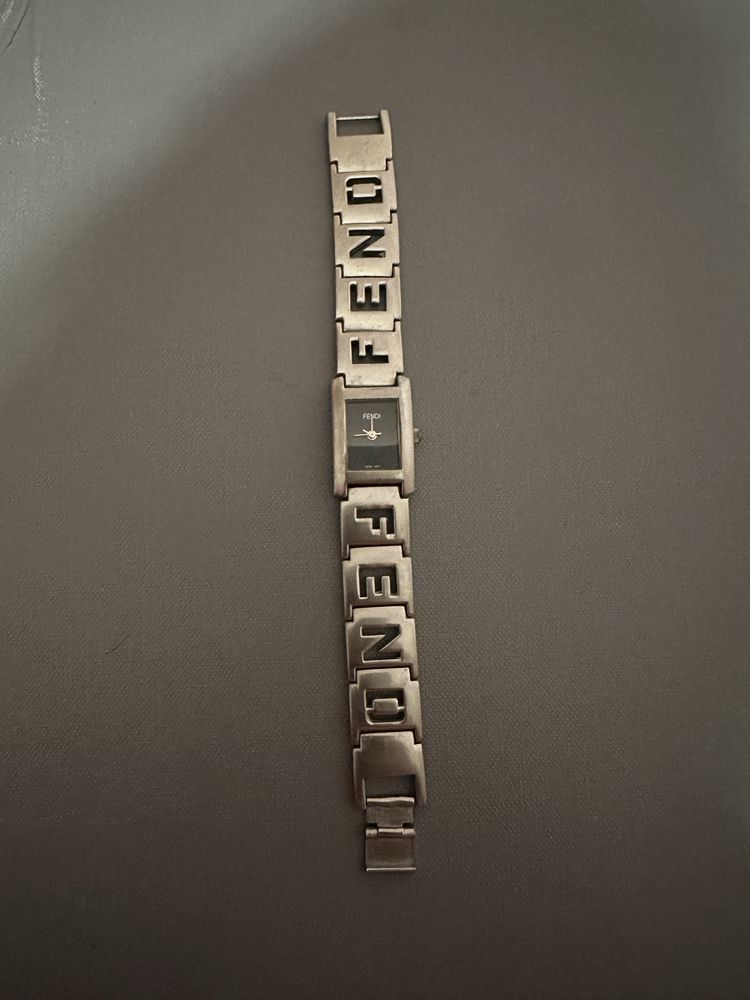 Fendi Vintage Fendi Watches Size ONE SIZE - 2 Thumbnail