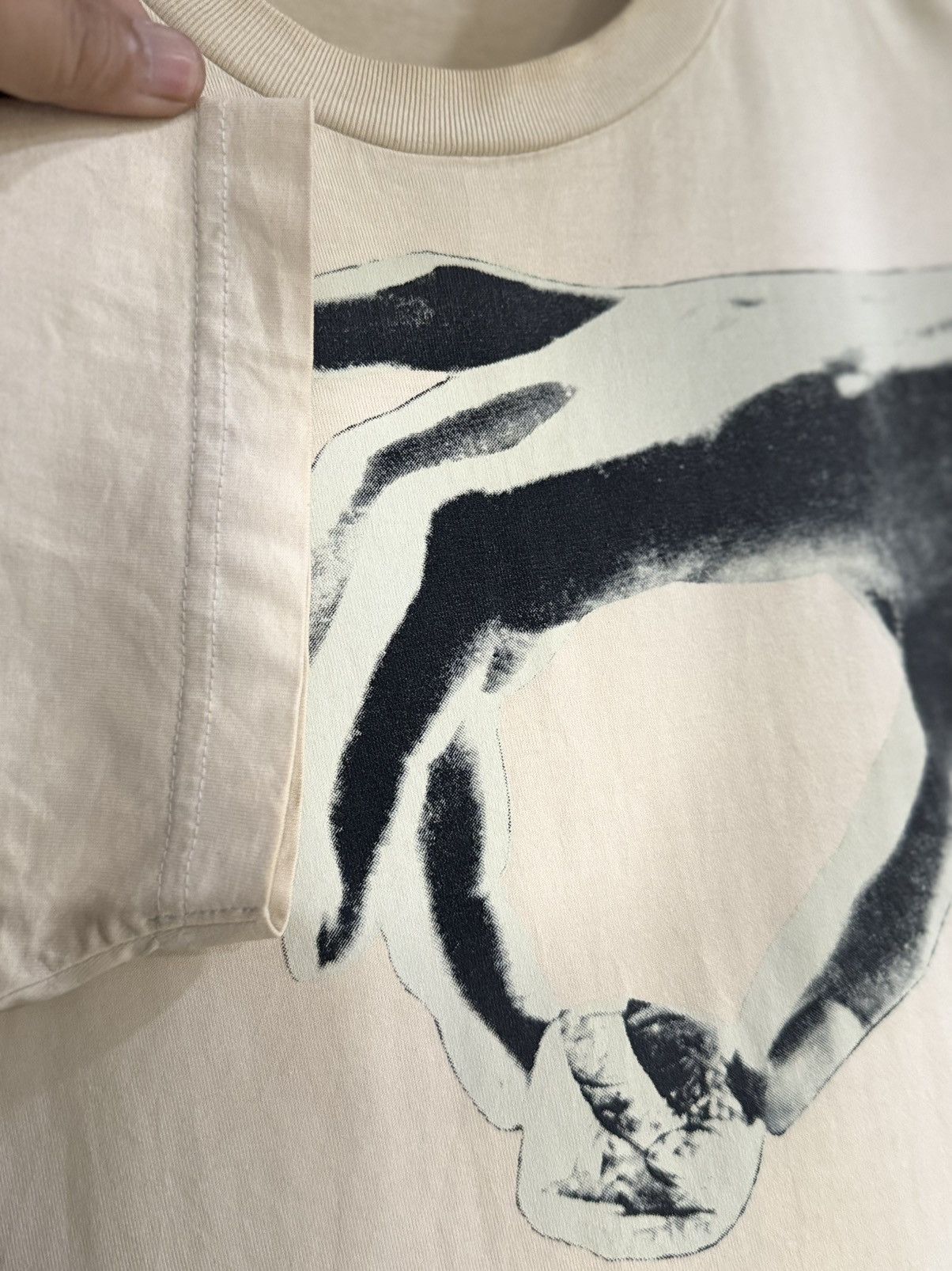 Barbara Kruger Vintage Barbara Kruger Remote Control Faded Cream Tee Size US M / EU 48-50 / 2 - 6 Thumbnail