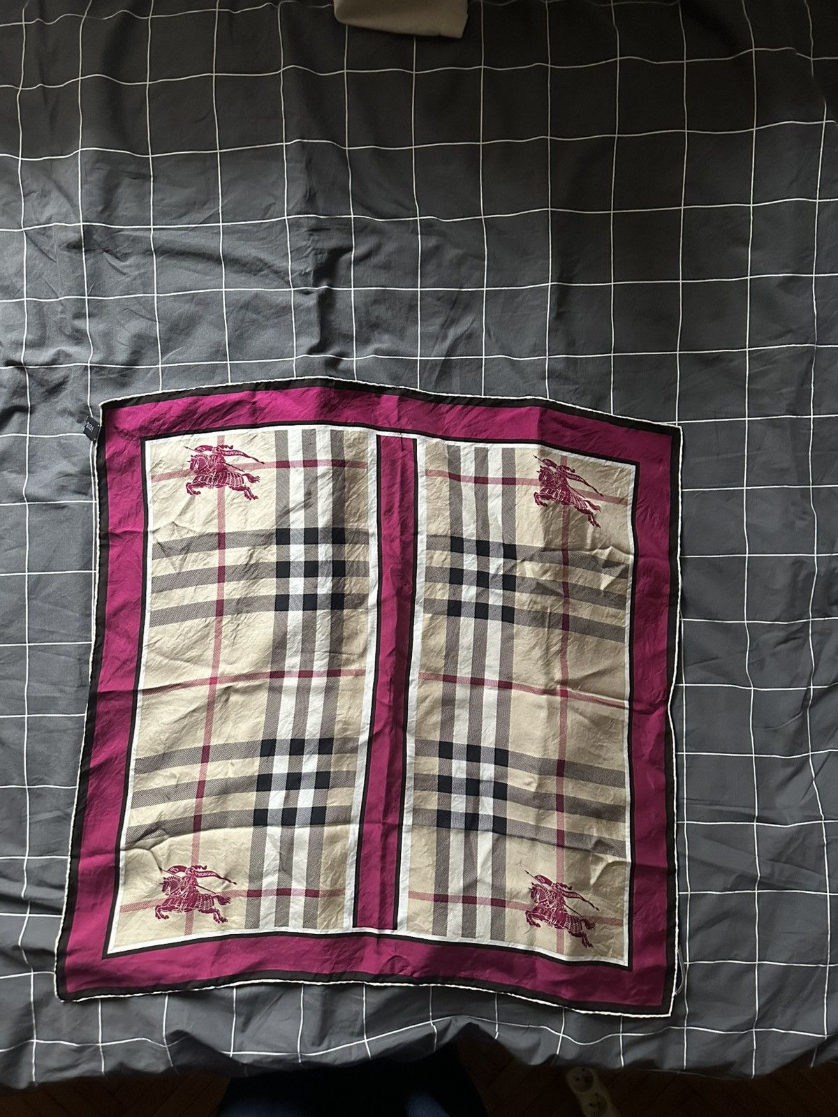 Burberry burberry vintage silk scarf Size ONE SIZE - 5 Thumbnail