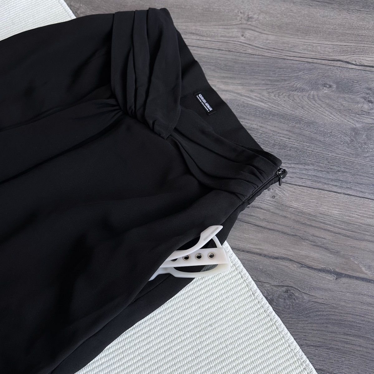 Giorgio Armani Vintage Giorgio Armani Black Label Silk Blend Maxi Skirt Size 26" / US 2 / IT 38 - 2 Thumbnail