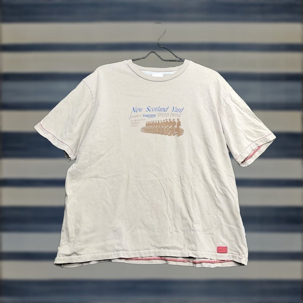 Vintage VINTAGE Triumph Motorcycles Shirt Mens XL Boxy Single Stitch New Scotland Yard 90s Beige Cotton Logo Crew Neck Short Sleeve T-Shirt Size US XL / EU 56 / 4 - 1 Thumbnail