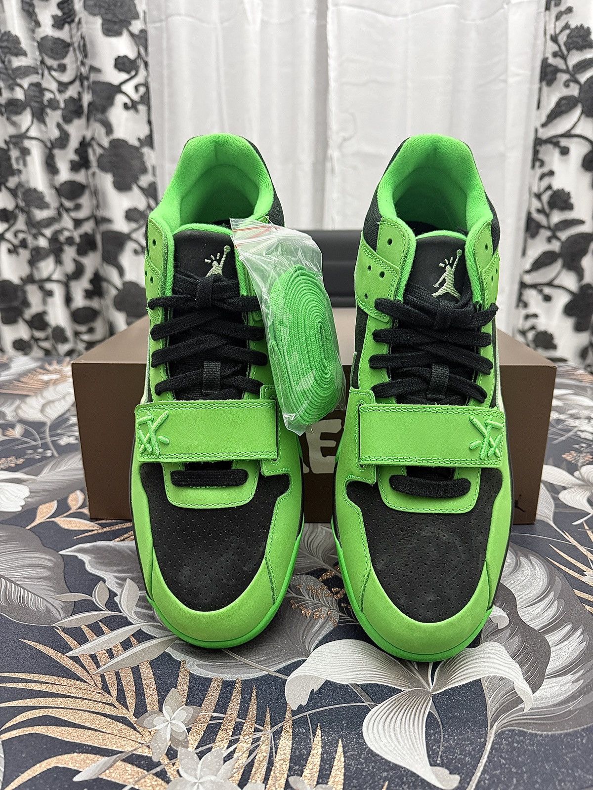 Jordan Brand × Travis Scott Jordan Jumpman Jack TR Travis Scott Green Spark US 13 Size US 13 / EU 46 - 3 Thumbnail