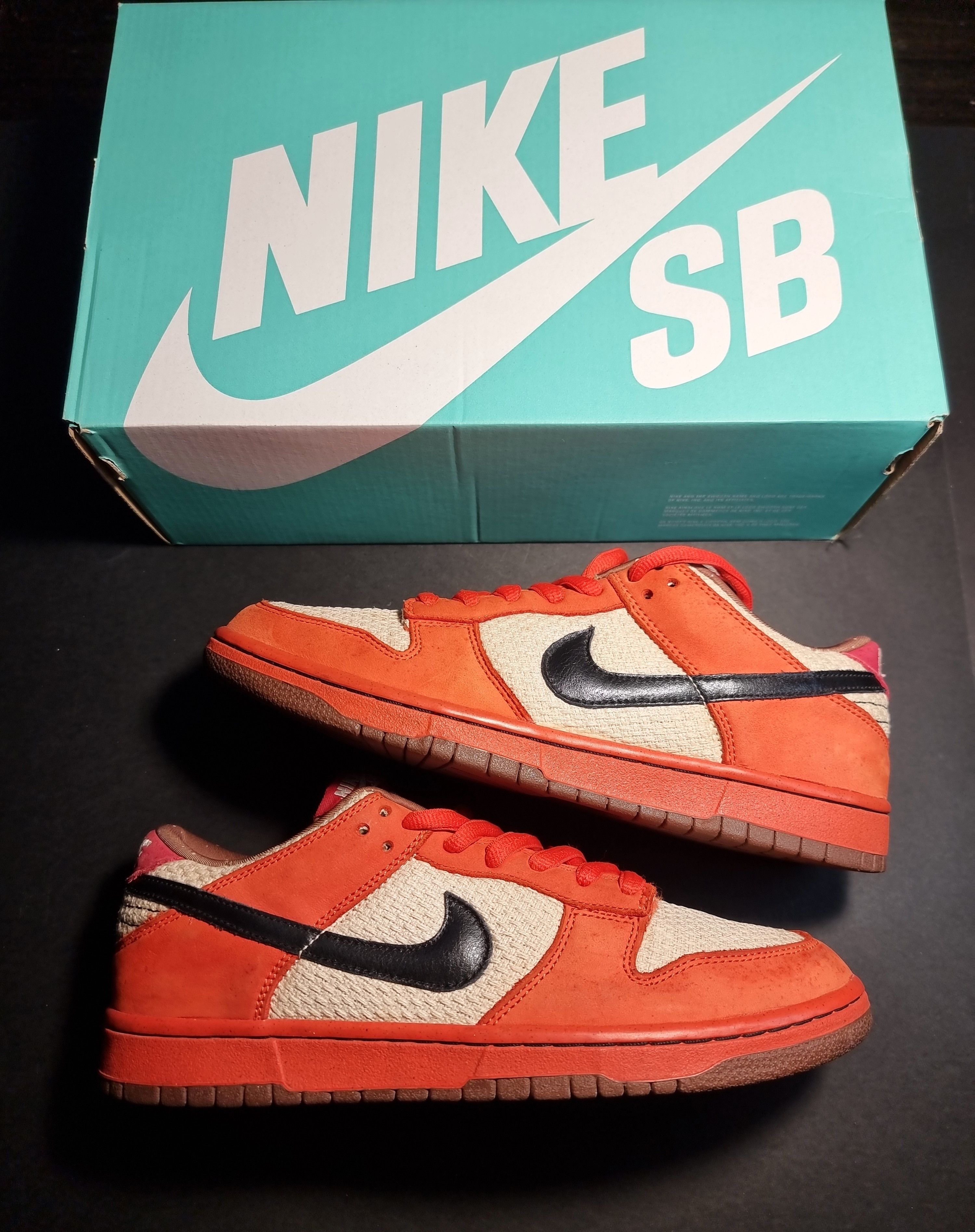 Nike SB Nike SB Dunk Low Top Ramen Size US 9 / EU 42 - 1 Thumbnail
