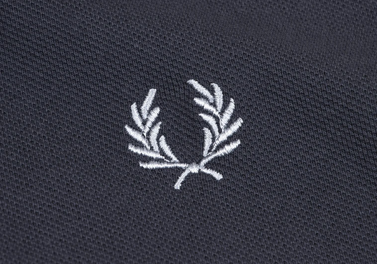 Fred Perry Polo Shirt with Embroidered Logo in Navy Size 42 Size US XS / EU 42 / 0 - 6 Thumbnail