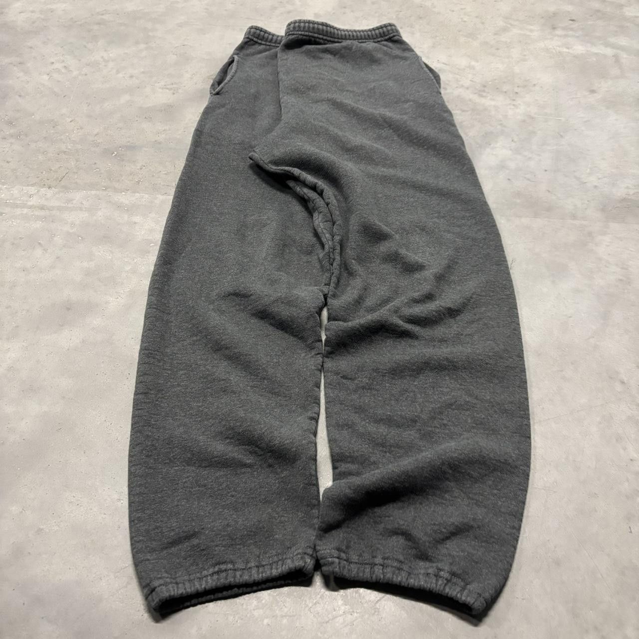 Japanese Brand × Vintage Crazy Vintage Y2K/2000s Dark Grey Skater Essential Sweatpants! Size US 36 / EU 52 - 2 Thumbnail