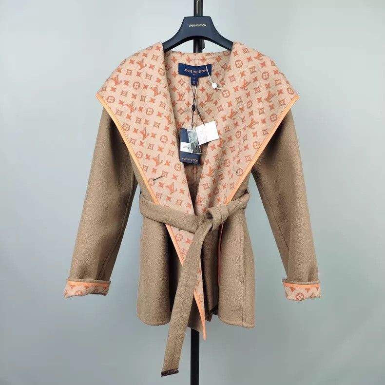 Louis Vuitton Louis Vuitton Wool coat Size XXS / US 00 / IT 34 - 1 Thumbnail