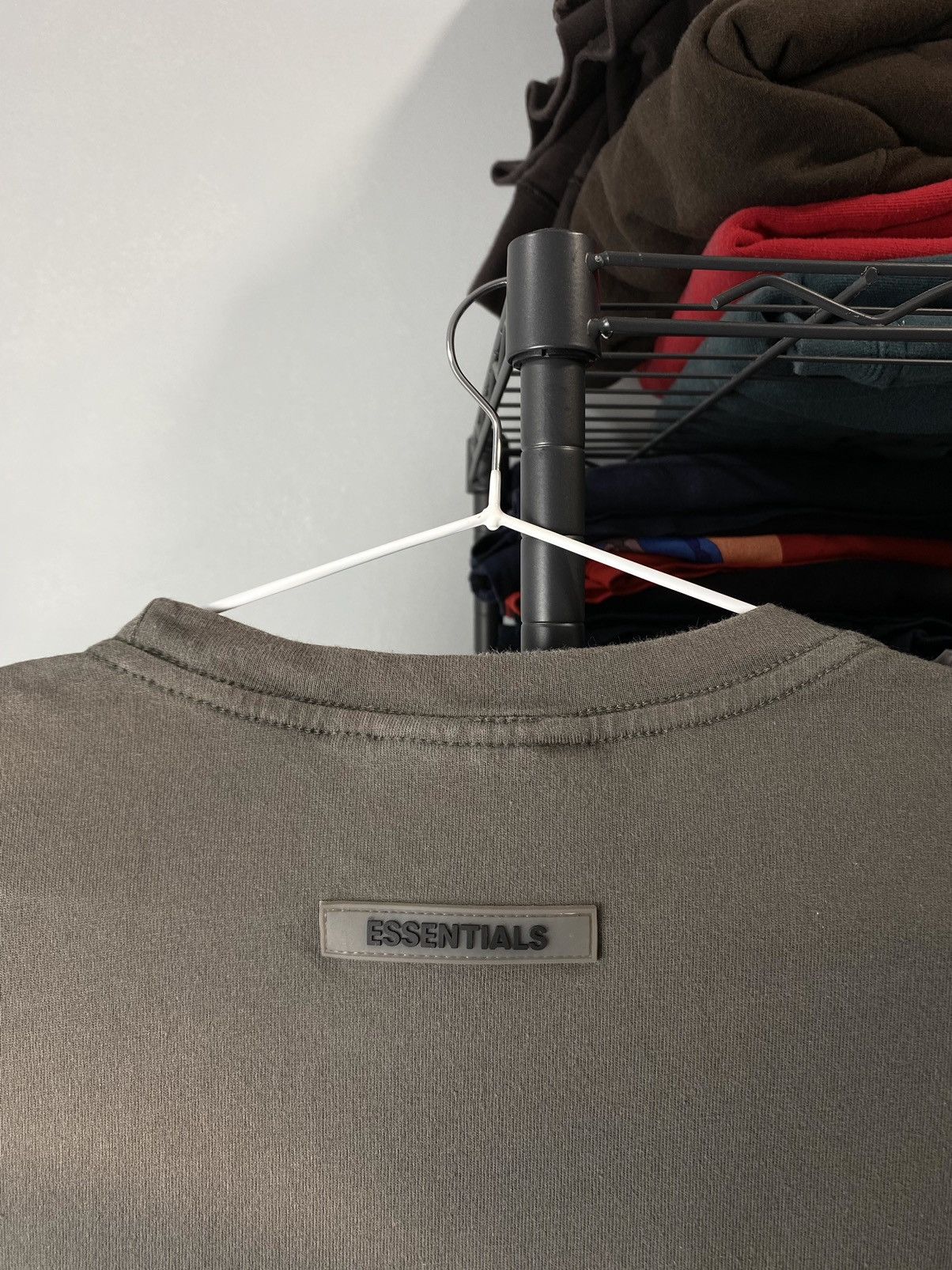 Essentials Essentials Fear Of God Sunfaded Style T Shirt Hype Size US L / EU 52-54 / 3 - 7 Thumbnail