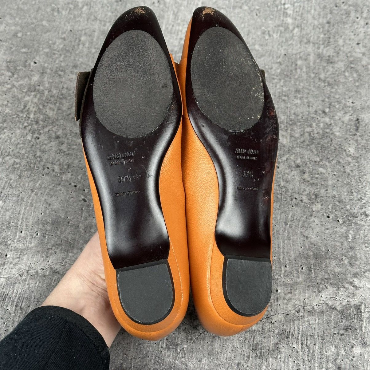 Miu Miu Vintage Miu Miu Bow Pointed Toe Leather Shoe Orange Sz 37 Size US 7 / IT 37 - 16 Thumbnail
