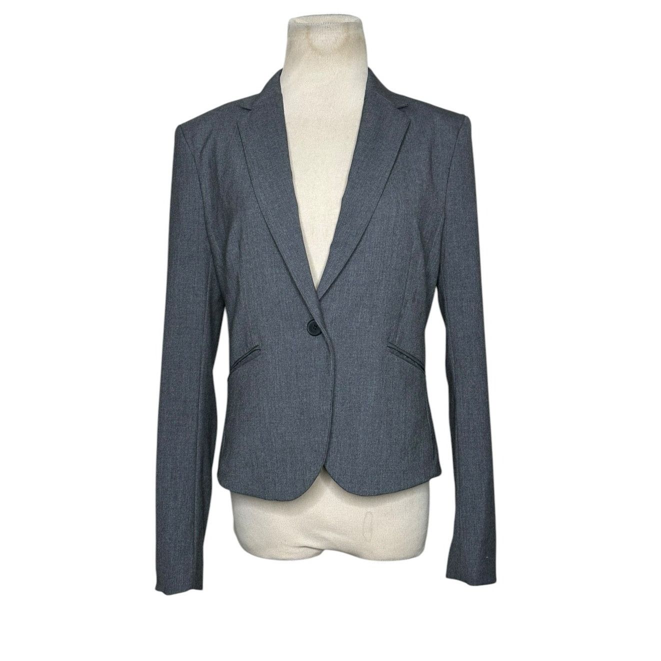 H&M H&M gray single button long sleeves blazer size 8 Size M / US 6-8 / IT 42-44 - 1 Thumbnail