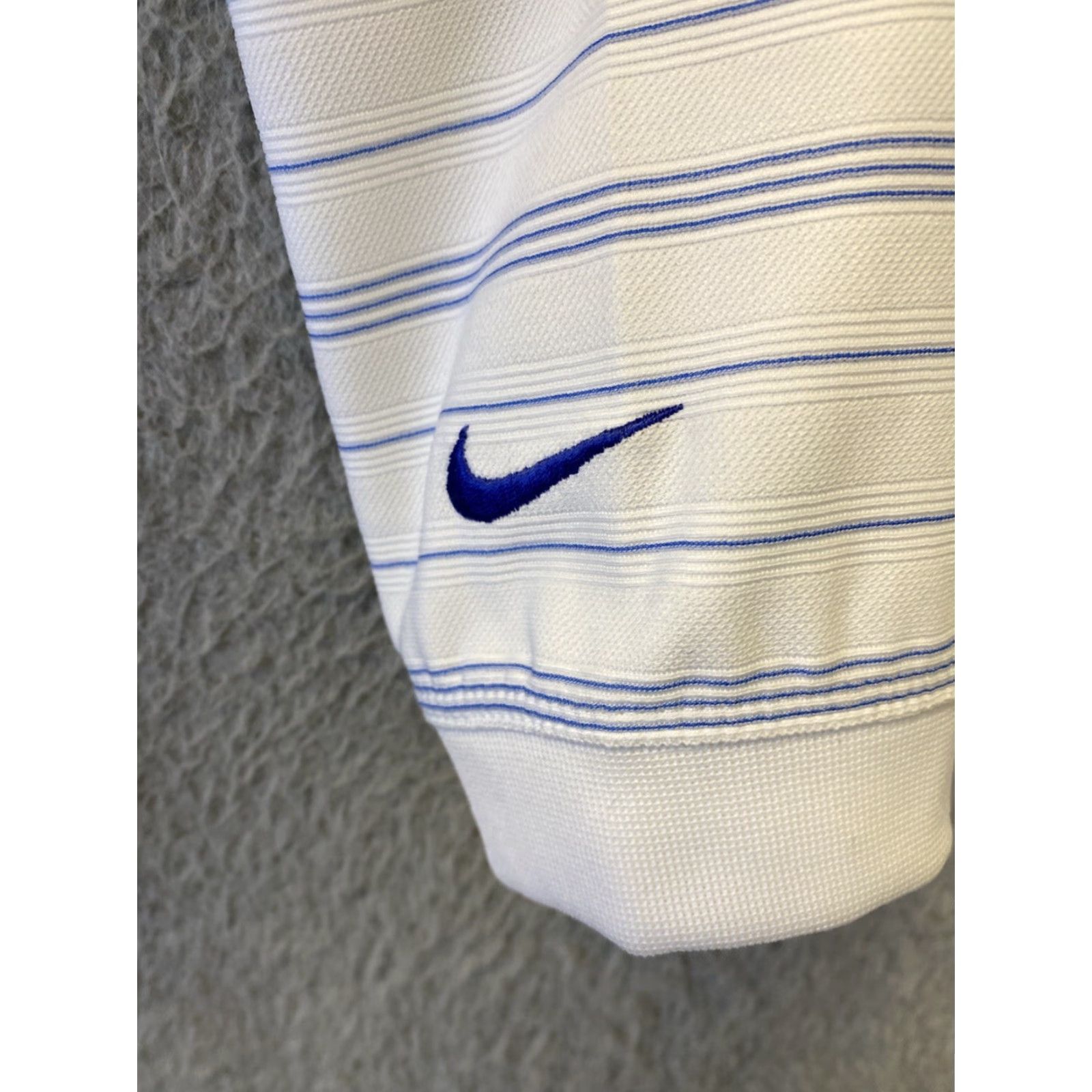 Nike Nike Polo Shirt Mens Medium White Striped Golf Performance M 87-104 Size US M / EU 48-50 / 2 - 4 Thumbnail