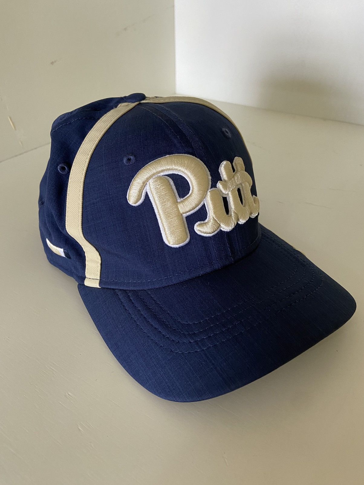 Nike Vintage Nike Pittsburgh Panthers Classic DriFit Snapback Hat Size ONE SIZE - 1 Thumbnail