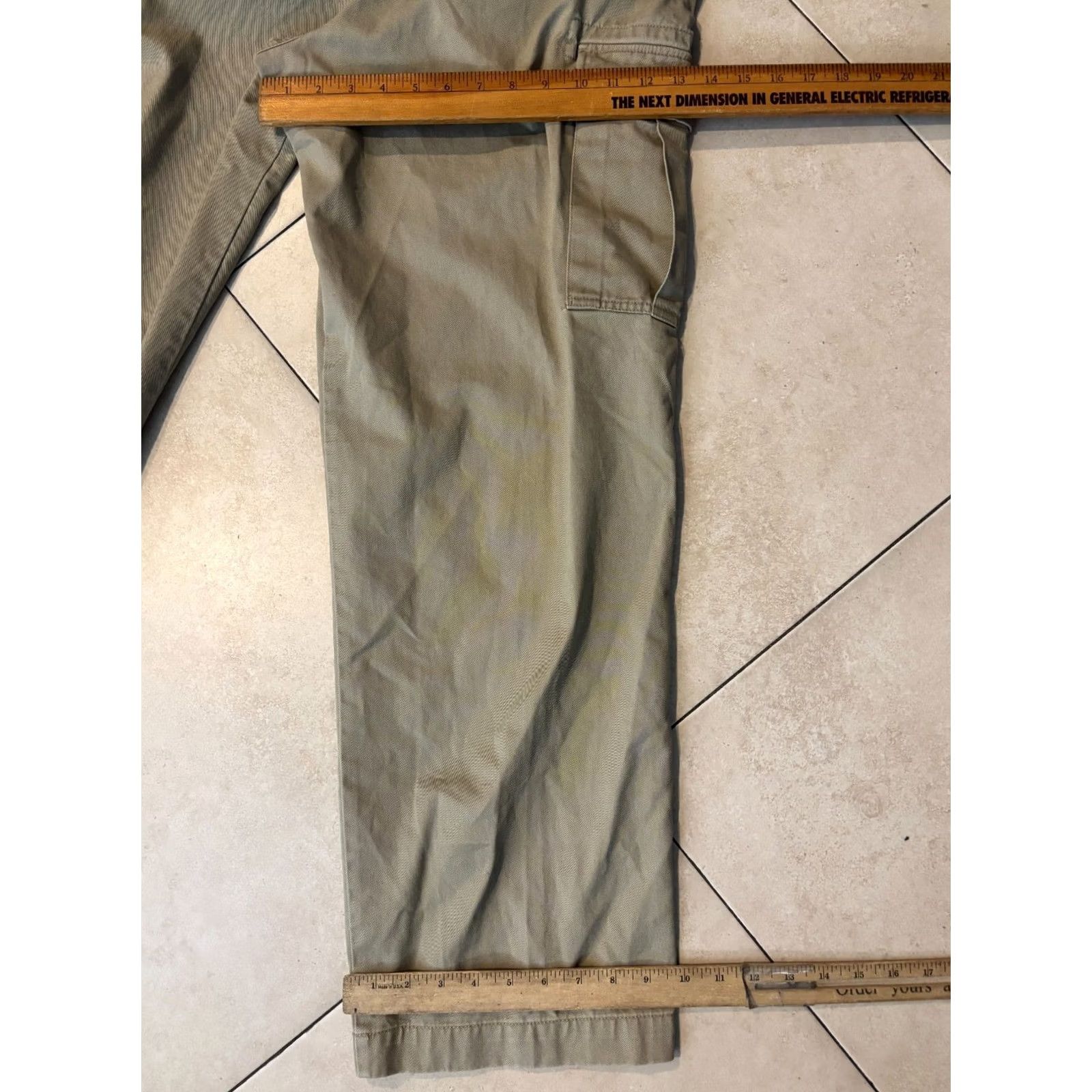 Nike Nike ACG Rip Stop Pants mens Beige 36x32 Pockets Nylon Cotton Ripstop Regular Straight Hiking Climbing Cargo Pockets 8/10 N/A Size US 36 / EU 52 - 8 Thumbnail