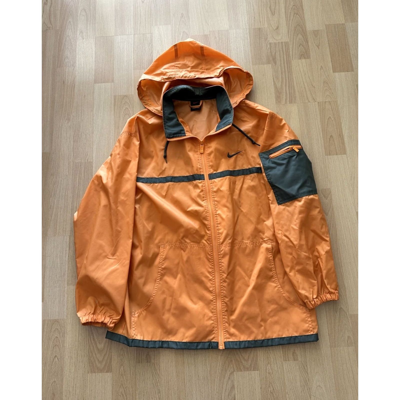 Nike VINTAGE Nike Swoosh Windbreaker Jacket M Men Orange 90s Logo Rare Size US M / EU 48-50 / 2 - 2 Thumbnail