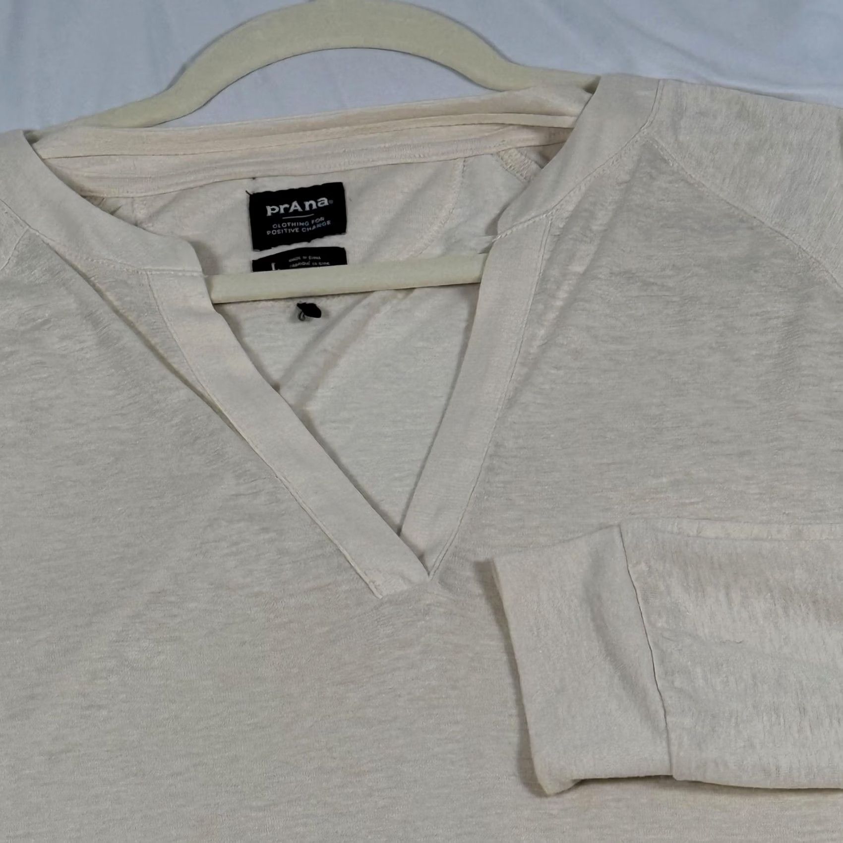 Prana prAna Milani LS Shirt V Neck Raglan Lightweight Hemp Blend White Large T-Shirt Womens Mensional Bohemian Autumn Spring Summer Top Shirt Mens Womens Size L / US 10 / IT 46 - 3 Thumbnail