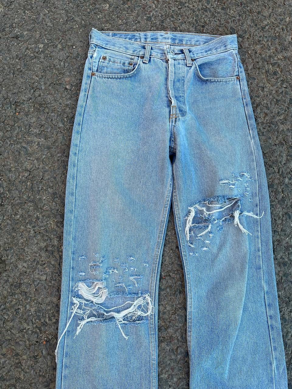 Levi's Vintage Levis 501 Made in USA Distressed Studeed Jeans Size US 29 - 7 Thumbnail