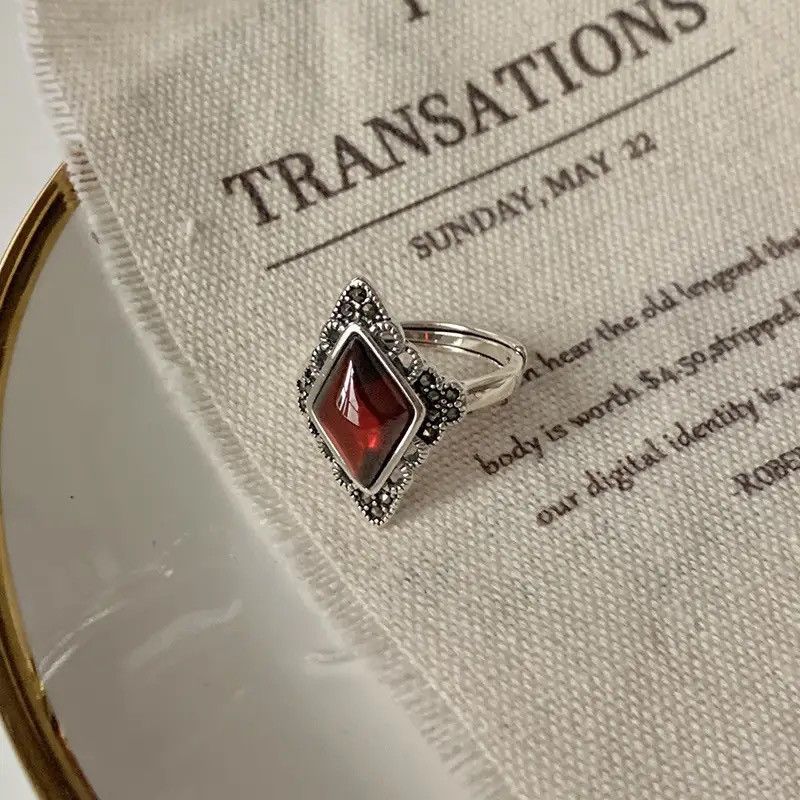 Jewelry Vintage Rhombus Design Red Garnet Stone Ring Size ONE SIZE - 3 Thumbnail