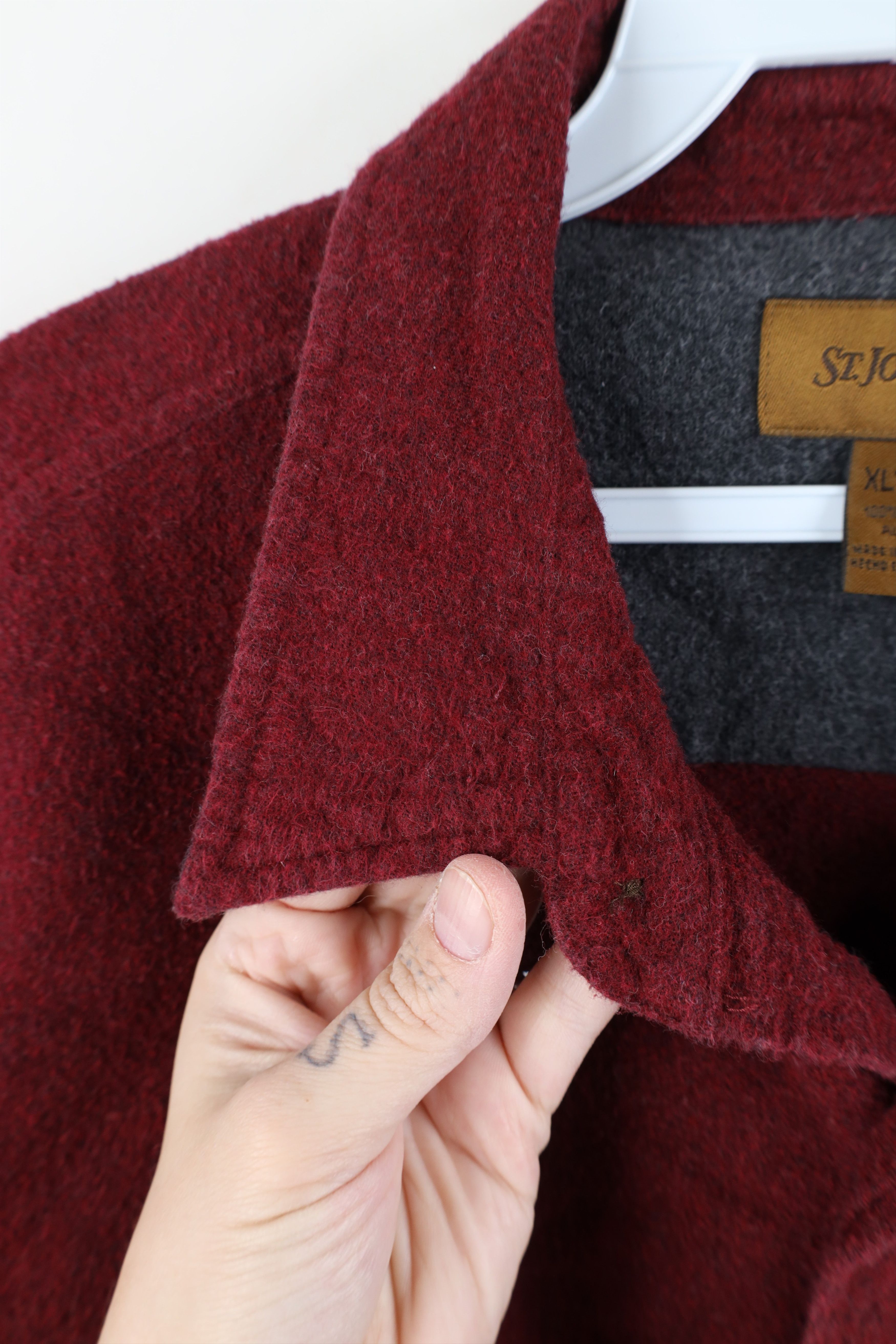 Vintage Vintage 90s Streetwear Cloth Collared Button Shirt Red Size US XL / EU 56 / 4 - 8 Thumbnail
