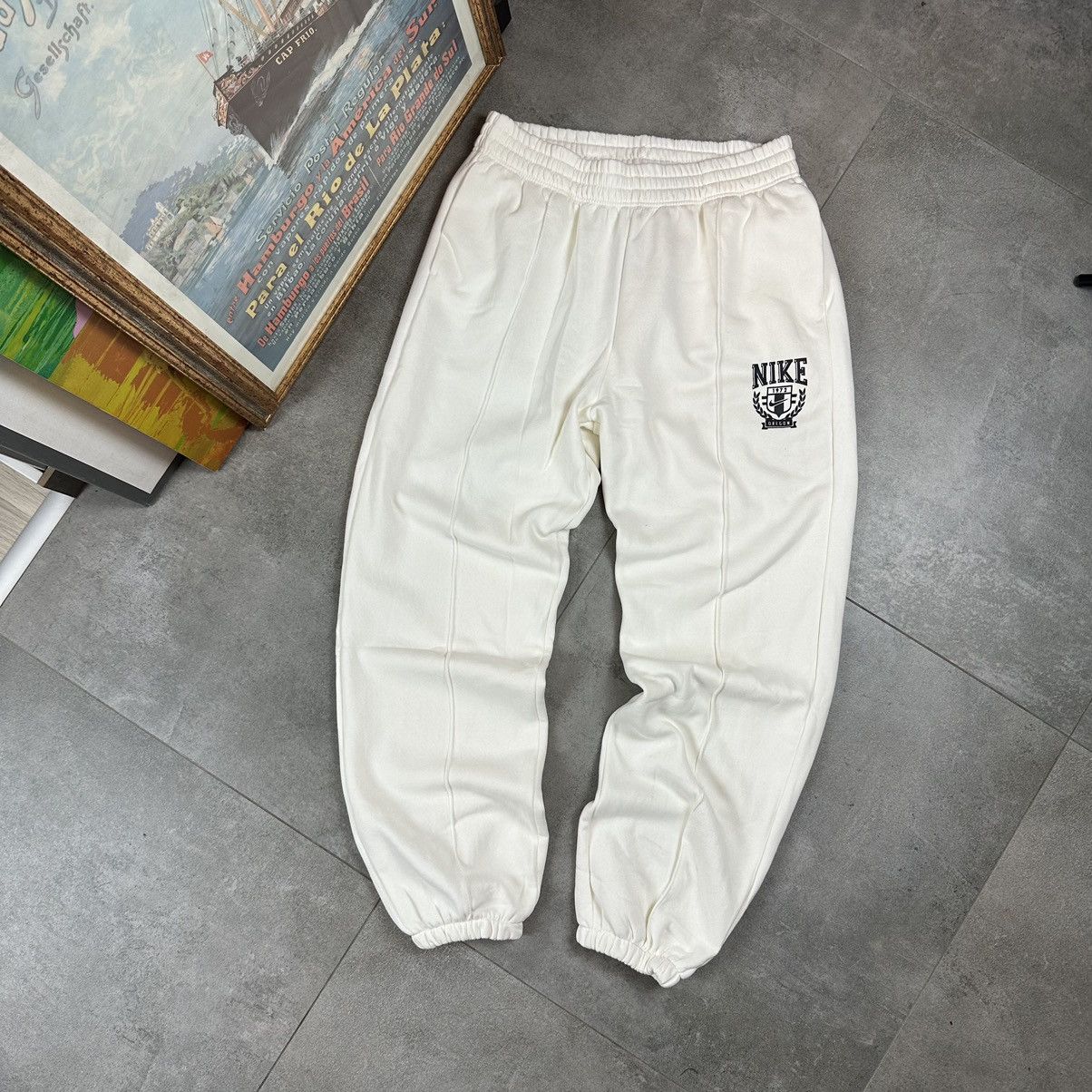 Nike Nike white jogger pants L oversized swoosh Size US 34 / EU 50 - 1 Thumbnail