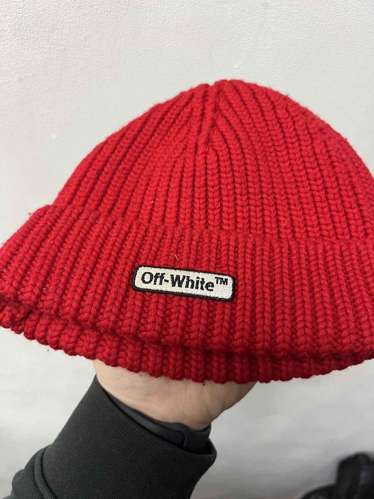 Off-White Off-White Beanie/Toque Hat Red Size ONE SIZE - 2 Thumbnail