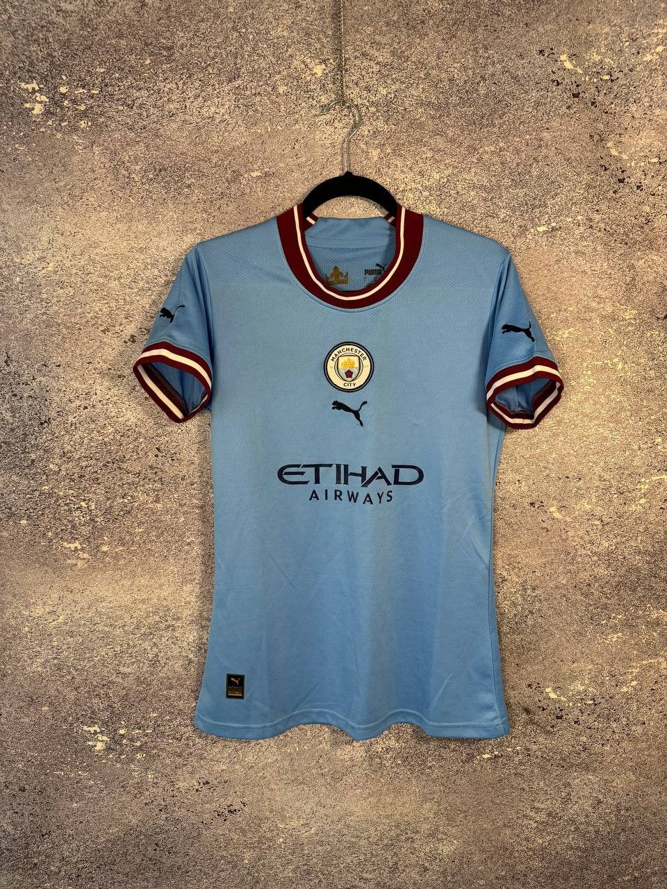 Puma Woman's Vintage Manchester City 2022/23 Puma Jersey Size US L / EU 52-54 / 3 - 1 Thumbnail