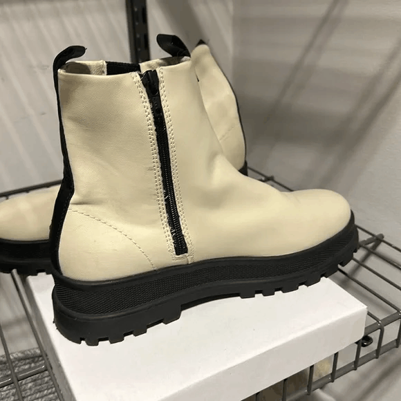 Zara Zara preppy booties Size US 6.5 / EU 39-40 - 1 Thumbnail