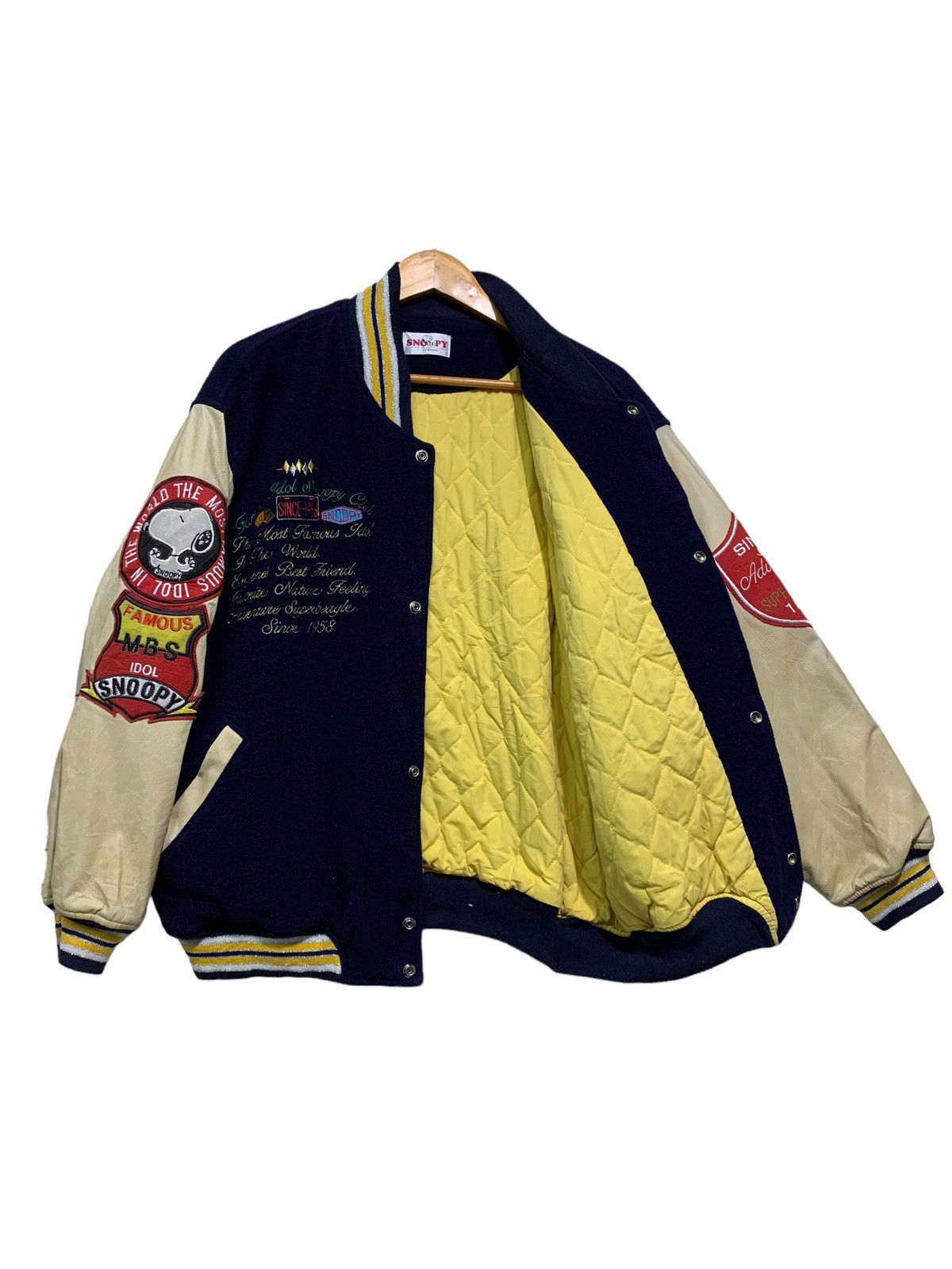 Anime × Peanuts 🔥RARE SNOOPY CHARACTER WOOL VARSITY JACKETS Size US L / EU 52-54 / 3 - 9 Thumbnail