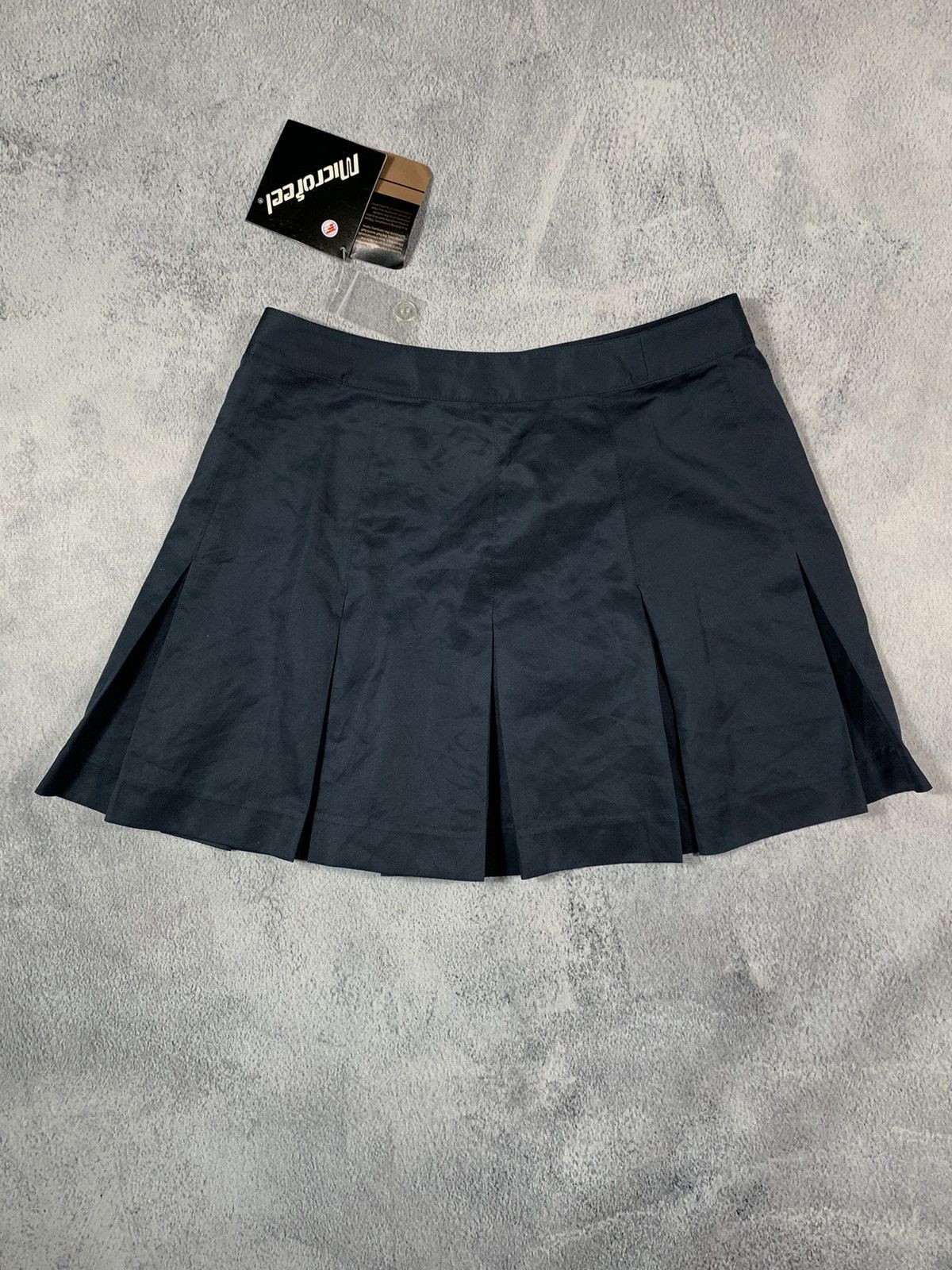 Ellesse Vintage Y2K Ellesse golf mini skirt streetwear size 28 Size 28" / US 6 / IT 42 - 7 Thumbnail
