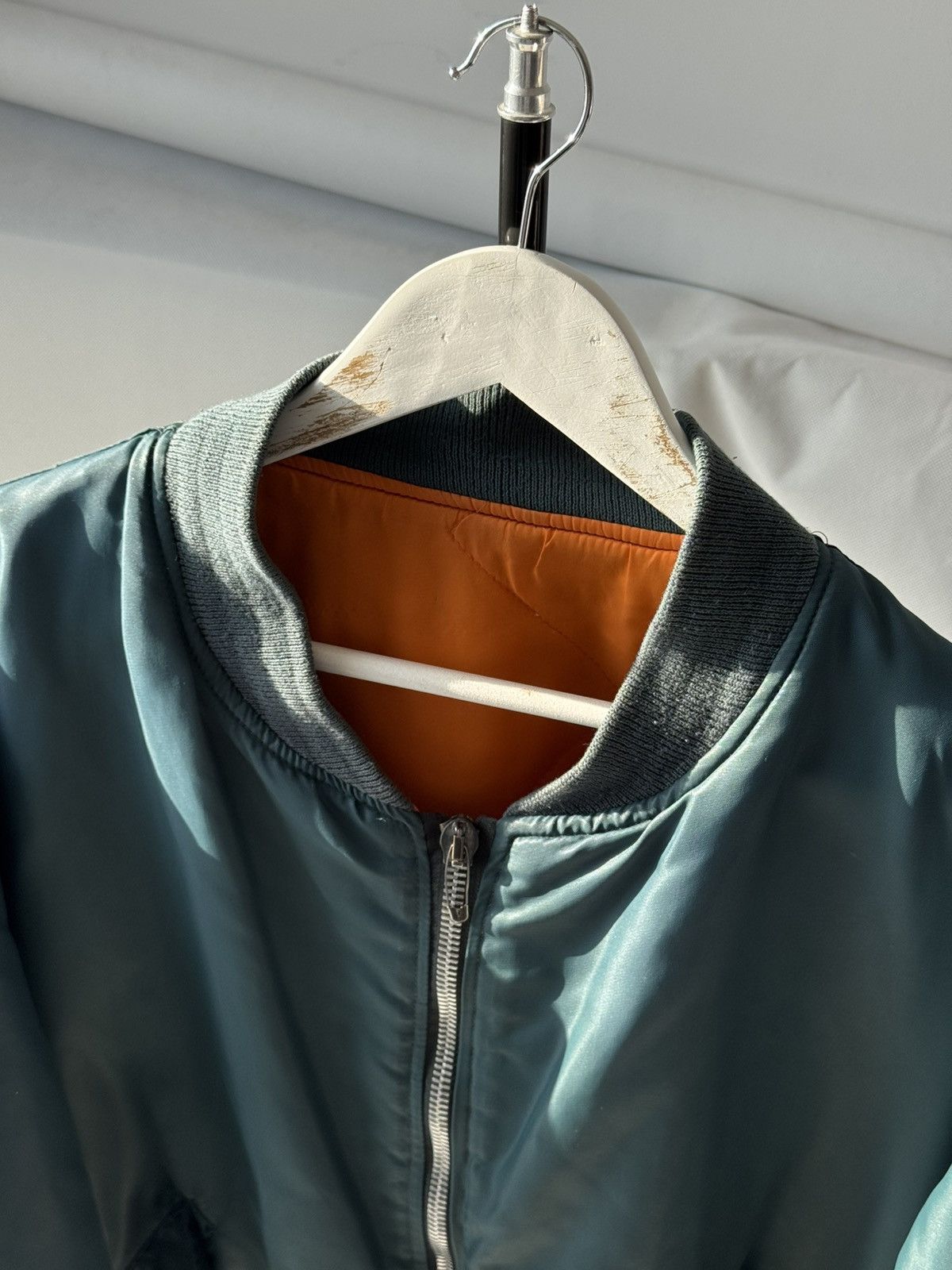Vintage Vintage Boxy Faded MA1 Bomber Jacket Alpha Industries Style Size US L / EU 52-54 / 3 - 15 Thumbnail
