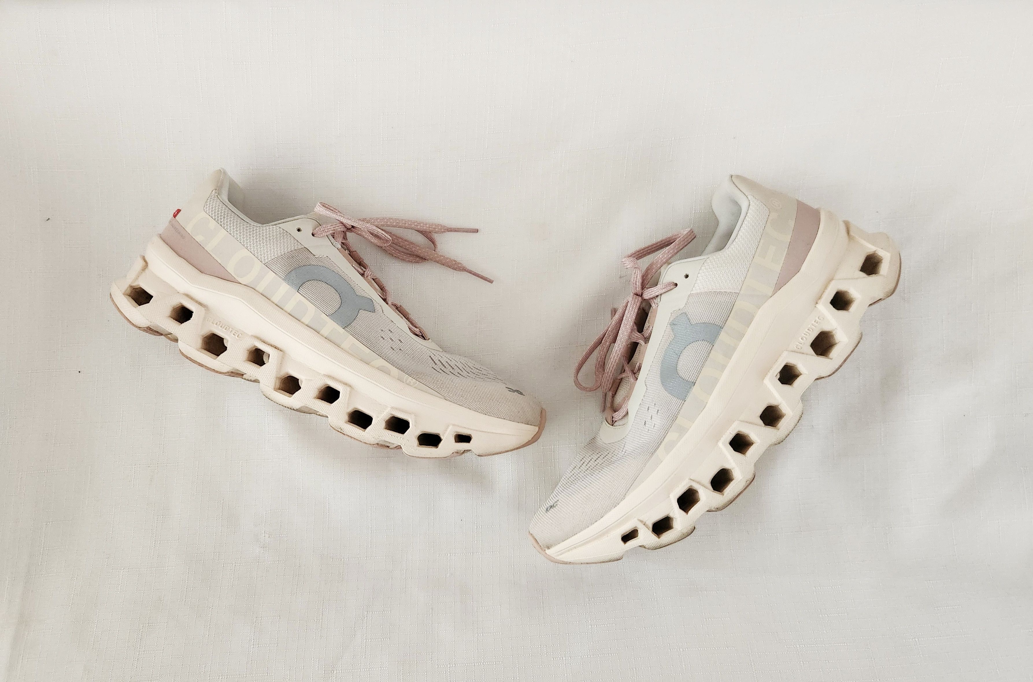 On On Running Women's Cloudmonster Shoes Moon Fawn pink SZ 9 Size US 9 / IT 39 - 15 Thumbnail