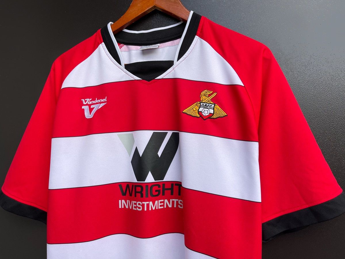 Nike Doncaster Rovers Shirt Large Red Vandanel Jersey 2009/2010 Size US L / EU 52-54 / 3 - 2 Thumbnail
