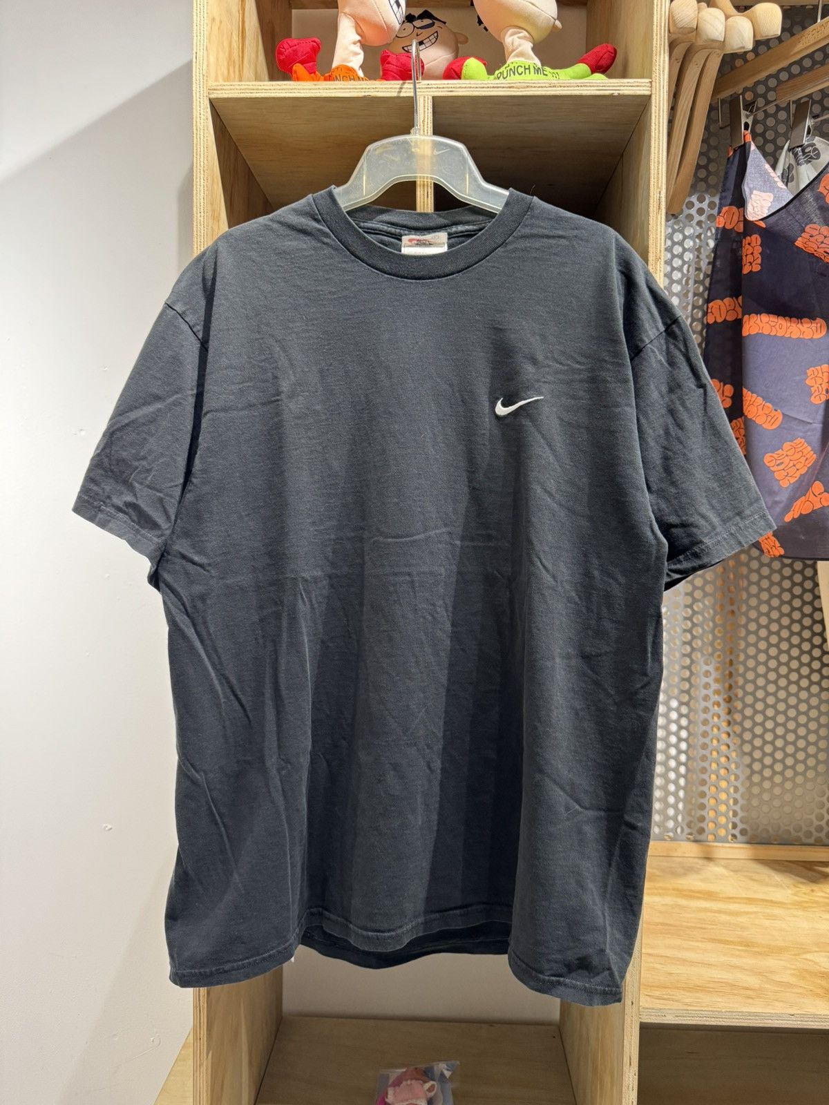 Nike Vintage Nike Miniswoosh 90's T-shirt Size US L / EU 52-54 / 3 - 1 Thumbnail