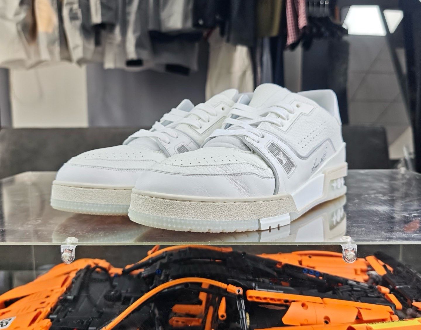 Louis Vuitton Louis Vuitton Training White Lowtop Sneakers 9 Men Size US 9 / EU 42 - 1 Thumbnail