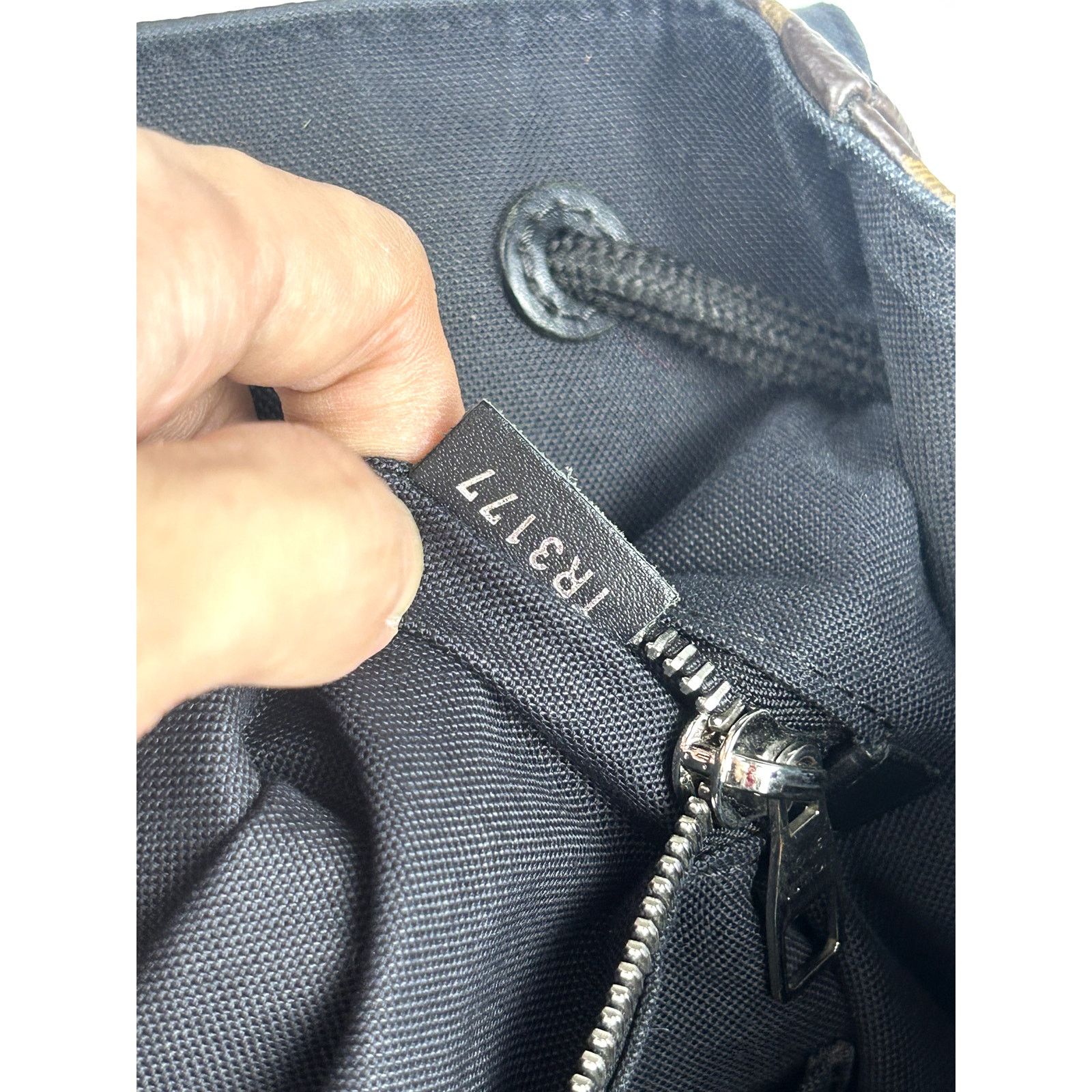 Louis Vuitton Louis Vuitton Christopher MM Backpack Size ONE SIZE - 10 Thumbnail
