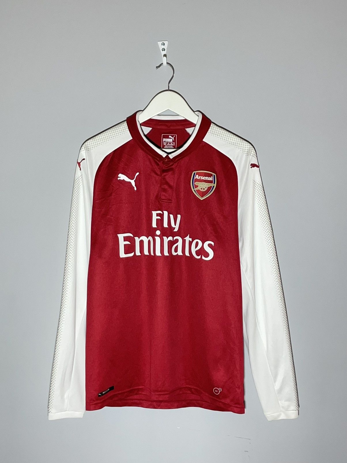 Puma #14 Aubameyang Arsenal FC 2017/18 Puma Football Long Sleeve Size US M / EU 48-50 / 2 - 2 Thumbnail