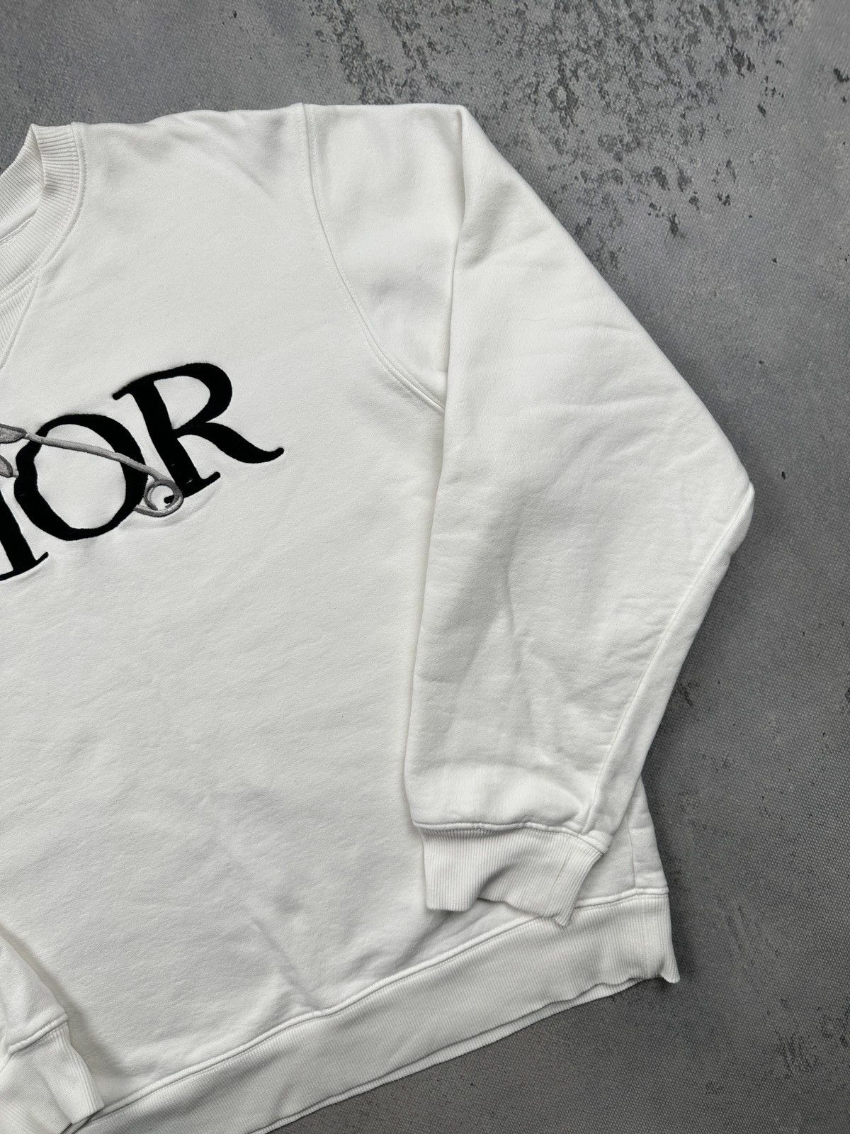 Dior Dior Safety Pin Embroidered Logo Sweatshirt White Lux Fleece Size US L / EU 52-54 / 3 - 3 Thumbnail