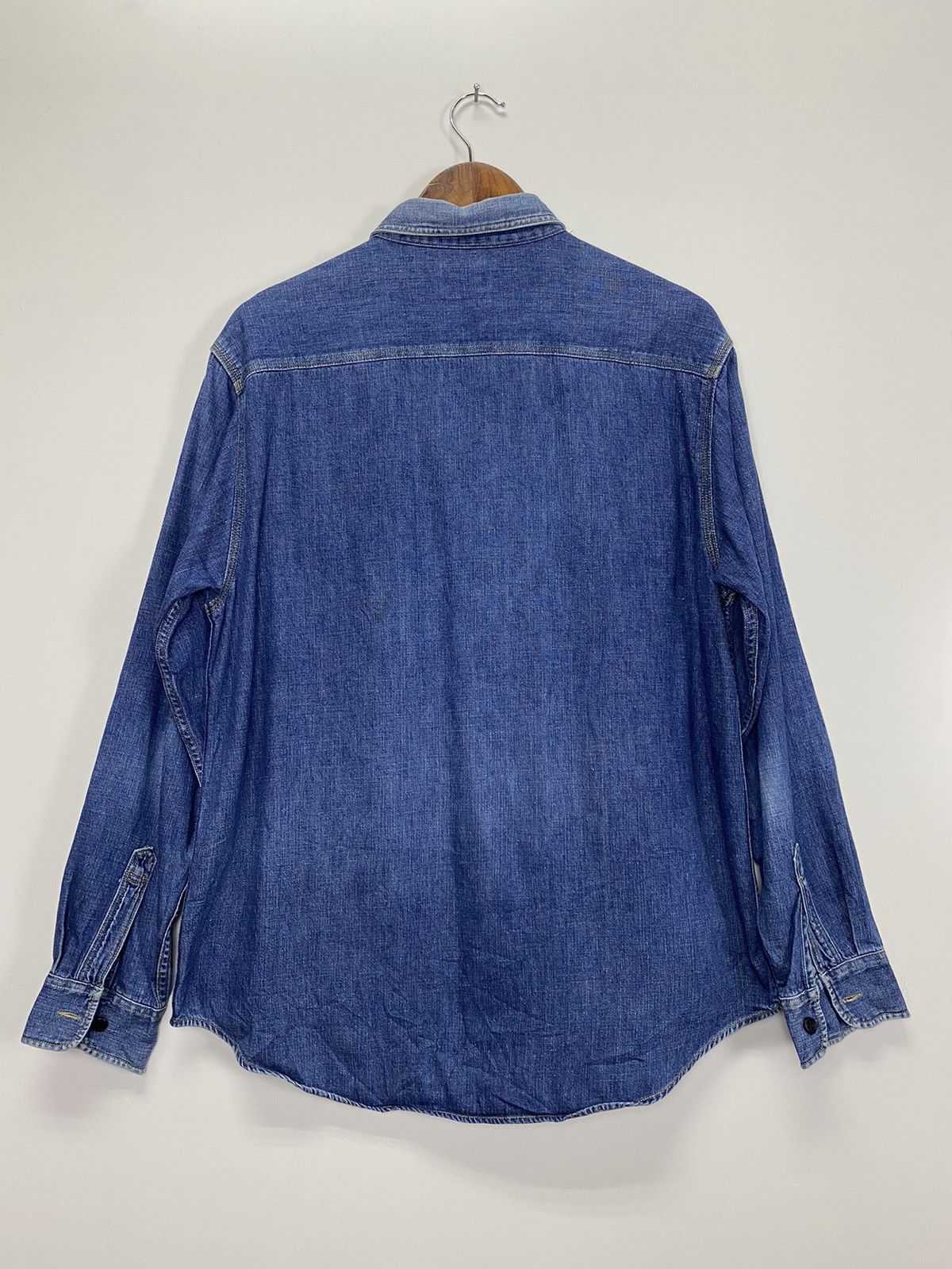 Levi's × Vintage Vintage Levi’s red tab denim button up Size US L / EU 52-54 / 3 - 9 Thumbnail