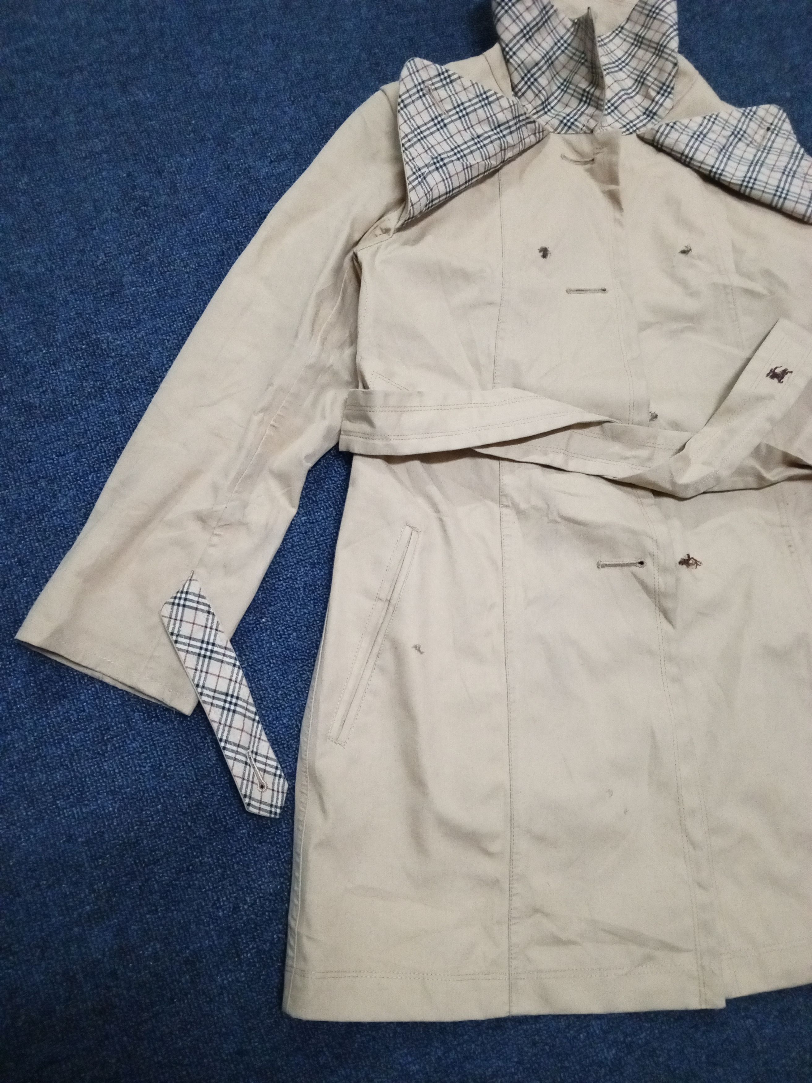 Burberry ‼️final drop‼️Burberry blue label coat Size M / US 6-8 / IT 42-44 - 2 Thumbnail