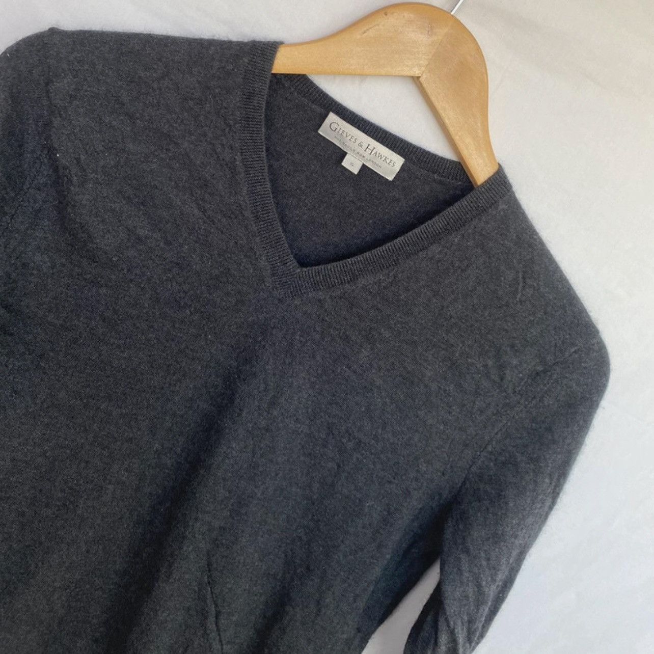 Gieves & Hawkes Cashmere V-Neck Jumper – Savile Row Heritage