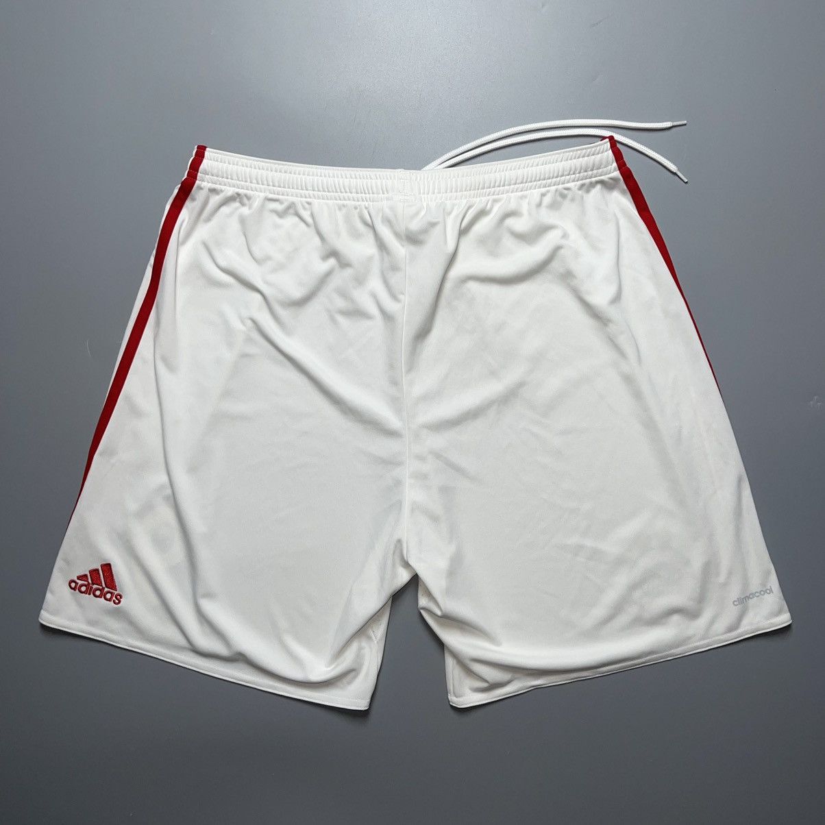 Adidas BAYERN ADIDAS 2016/2017 FOOTBALL HOME SHORTS #9 LEWANDOWSKI Size US 37 - 6 Thumbnail