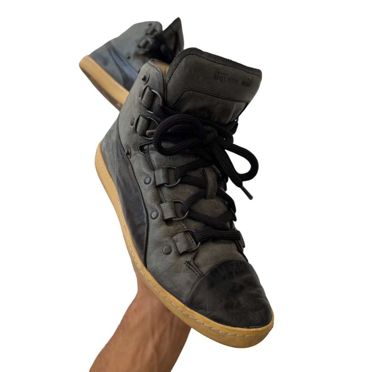 Alexander McQueen × Puma Alexander McQueen & Puma Rabbit Fur Black Leather Sneakers Size US 7 / IT 37 - 11 Thumbnail