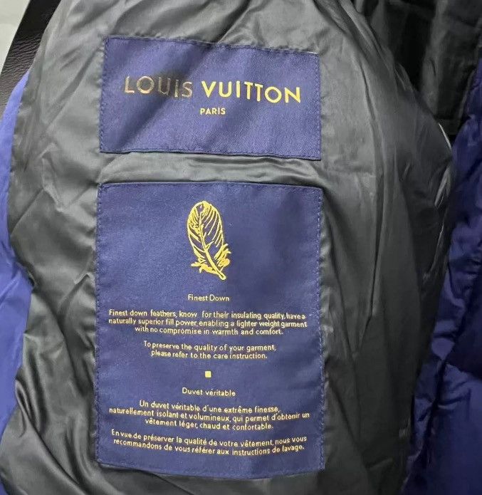 Louis Vuitton Louis Vuitton LV dark blue down jacket 2412-Nextarrow Size US M / EU 48-50 / 2 - 3 Thumbnail