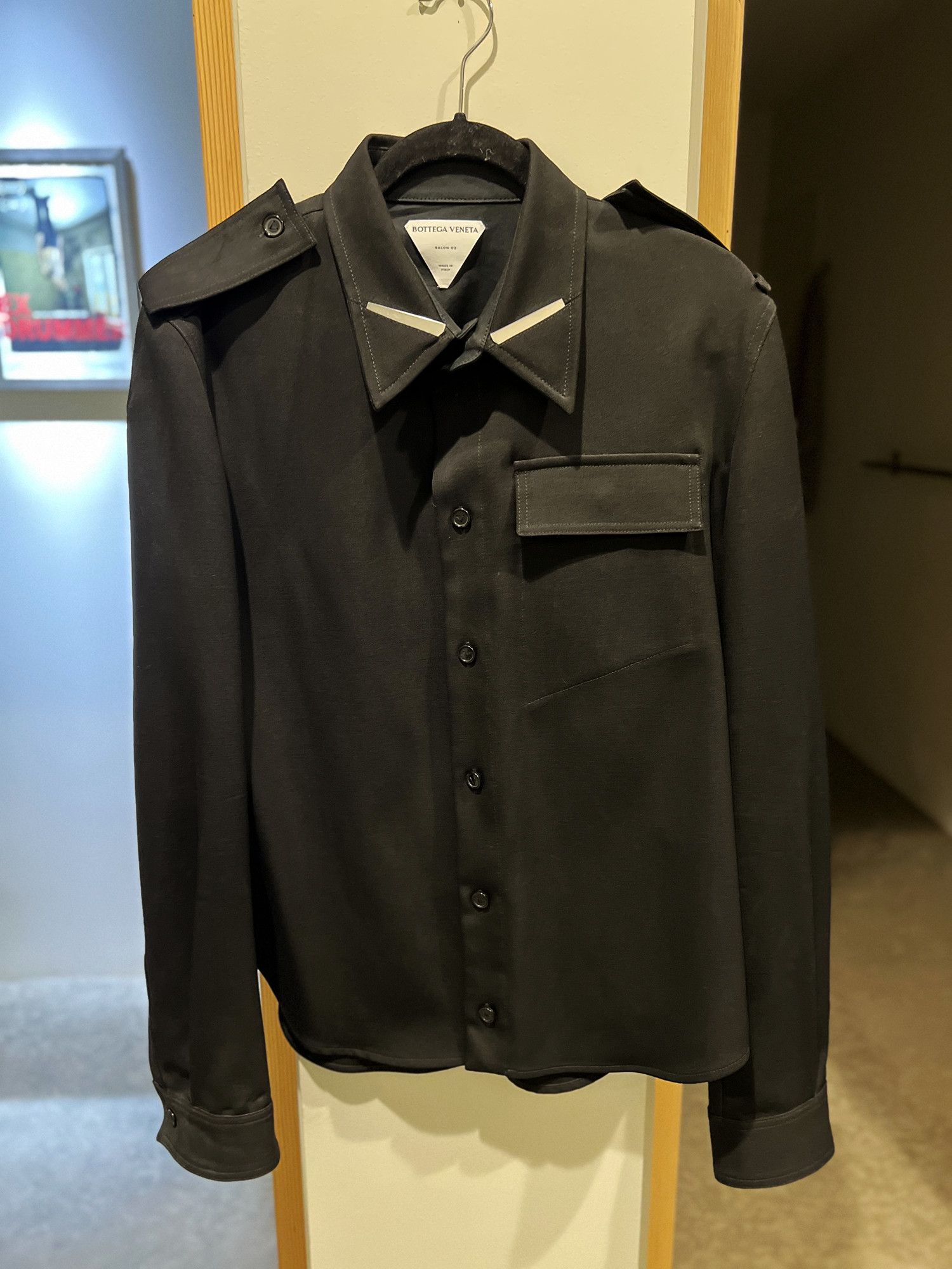 Bottega Veneta WOOL-GRAIN-DE-POUDRE MILITARY SHIRT WITH TRIANGLE DETAIL Size US XL / EU 56 / 4 - 7 Thumbnail